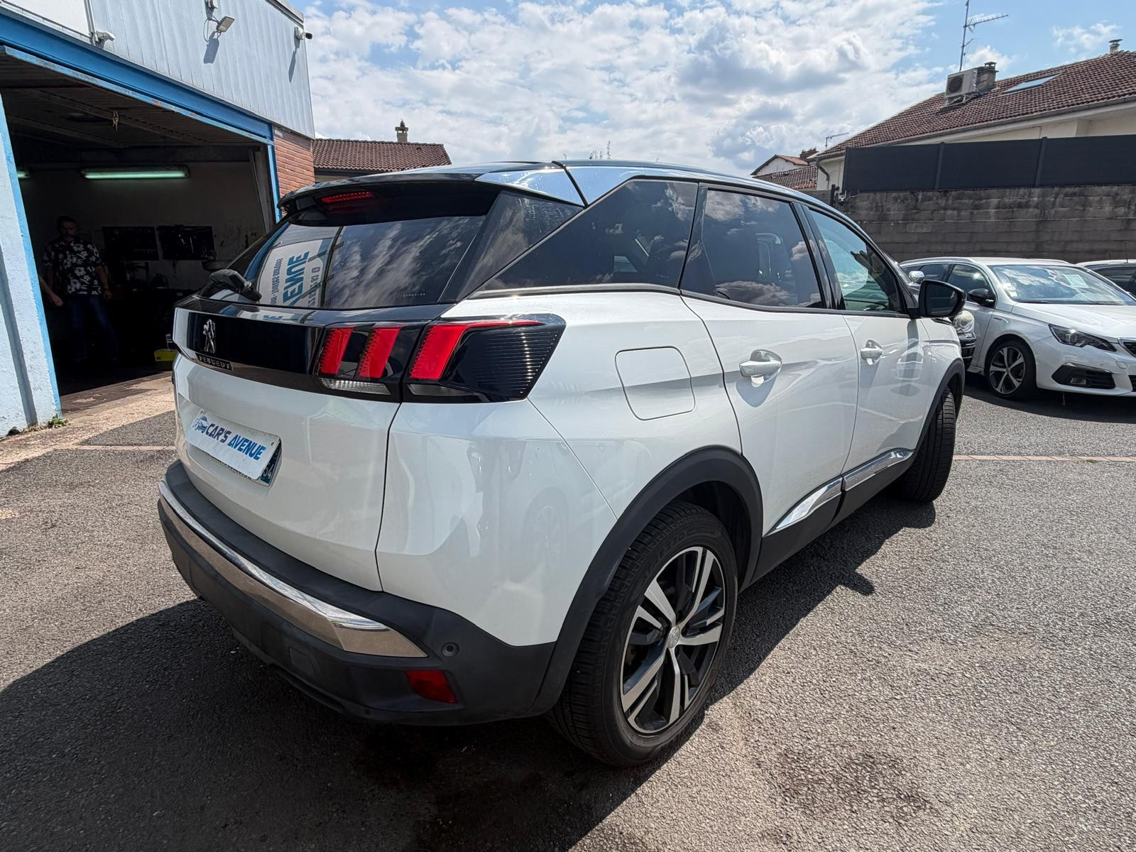 Peugeot 3008 II - vue 1