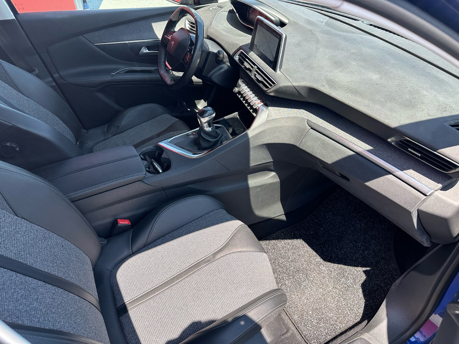 Peugeot 3008 II 1,2 PURETECH 131 CH ALLURE – GARANTIE 12 MOIS — photo 15