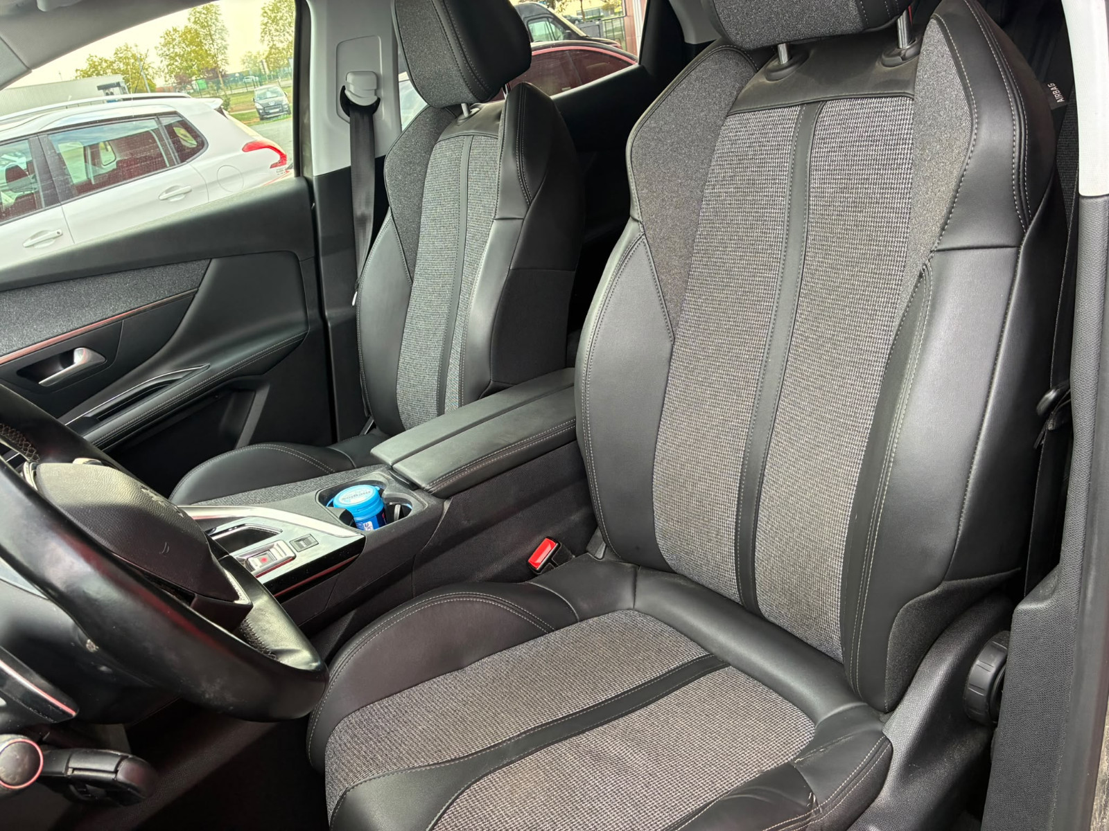 Peugeot 3008 II Allure 1.5 BlueHDi EAT8 130 cv – CARPLAY – GARANTIE 12 MOIS — photo 13