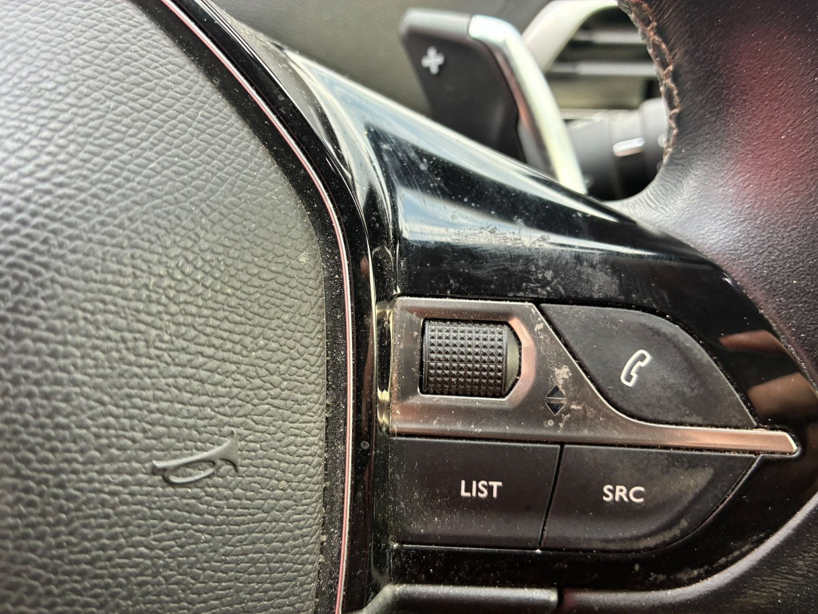 Peugeot 3008 II Allure 1.5 BlueHDi EAT8 130 cv – CARPLAY – GARANTIE 12 MOIS — photo 23