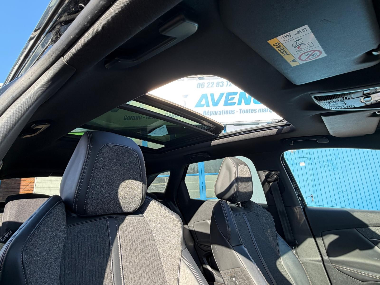 Peugeot 3008 II - vue 1