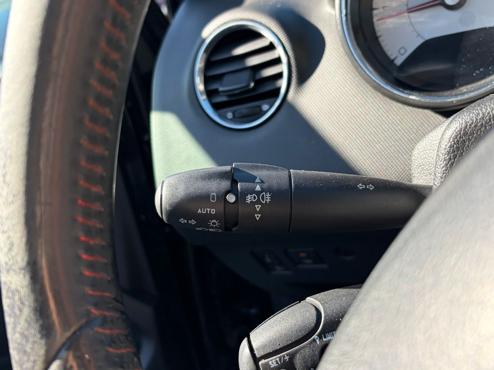 Peugeot 308 - vue 1