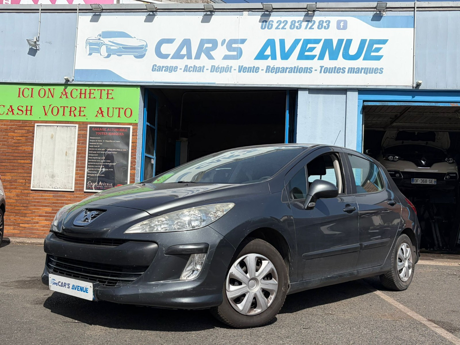 Peugeot 308 - vue 1