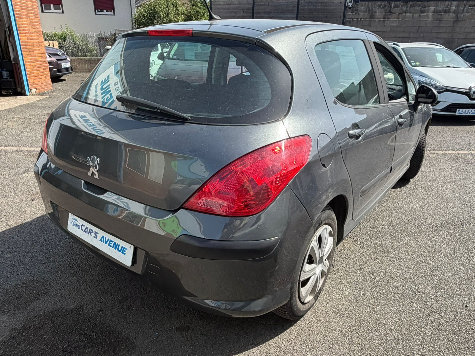 Peugeot 308 - vue 1