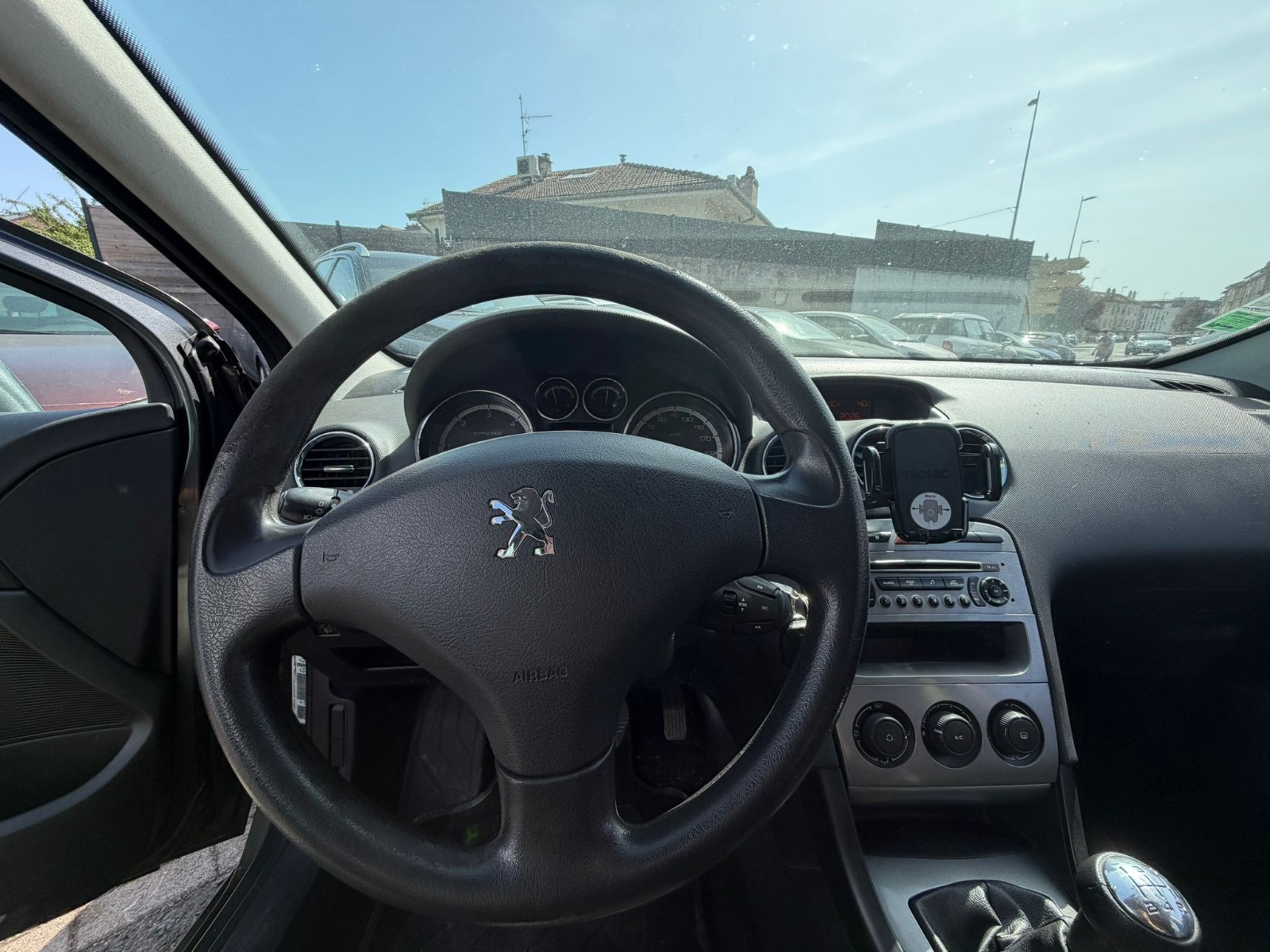 Peugeot 308 - vue 1