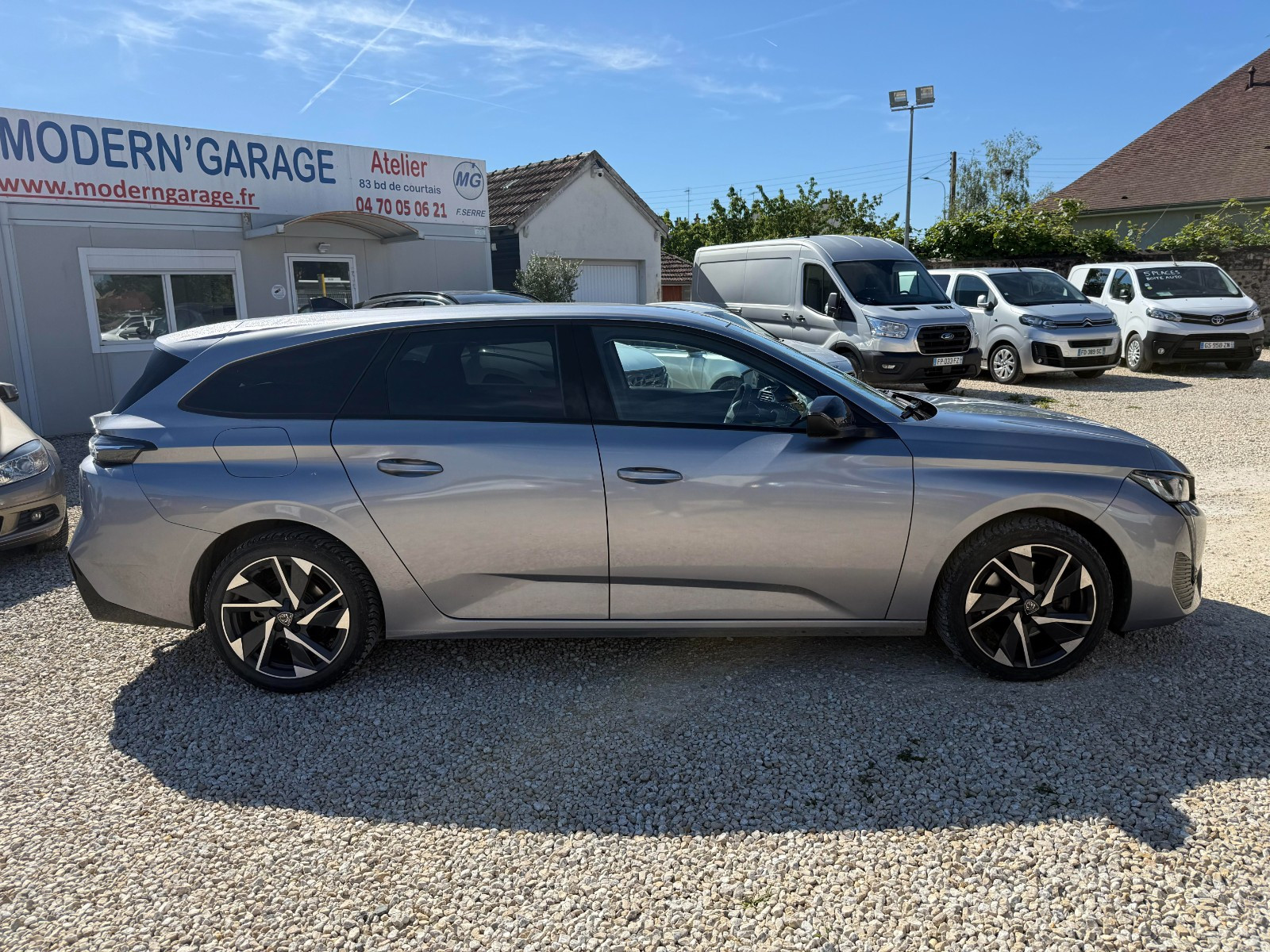 Peugeot 308 SW - vue 1