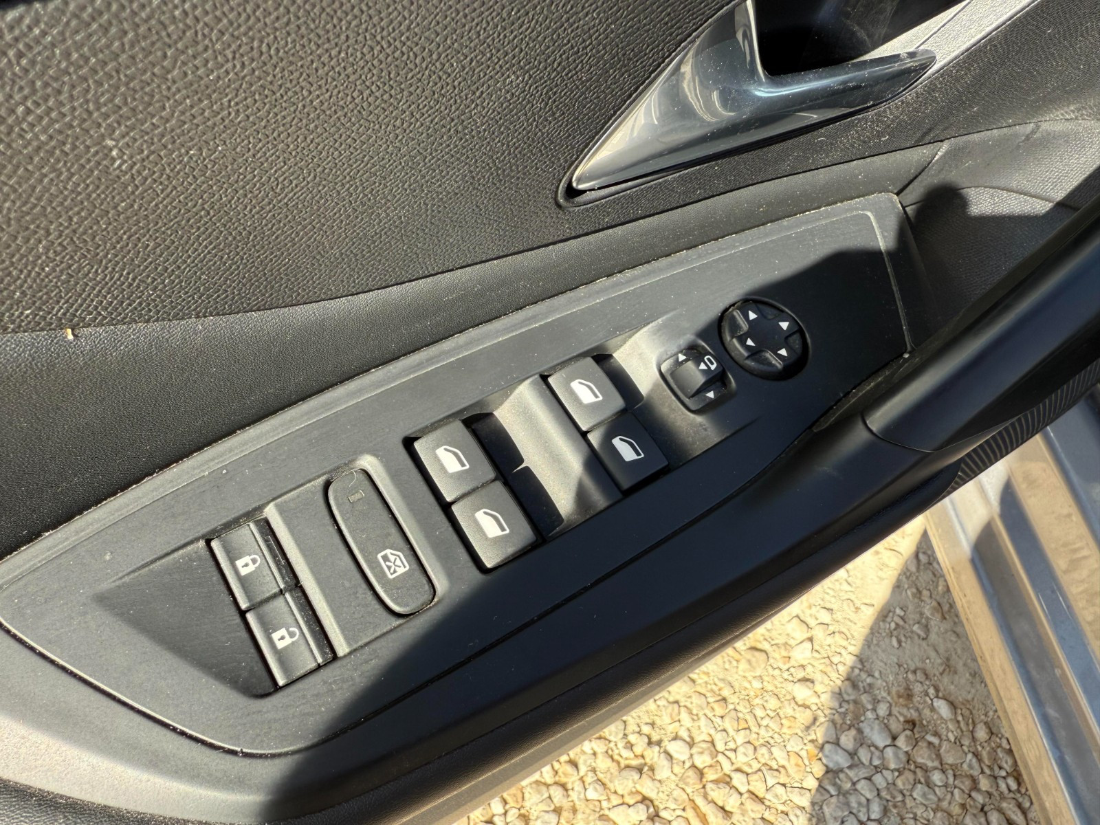 Peugeot 308 SW - vue 1
