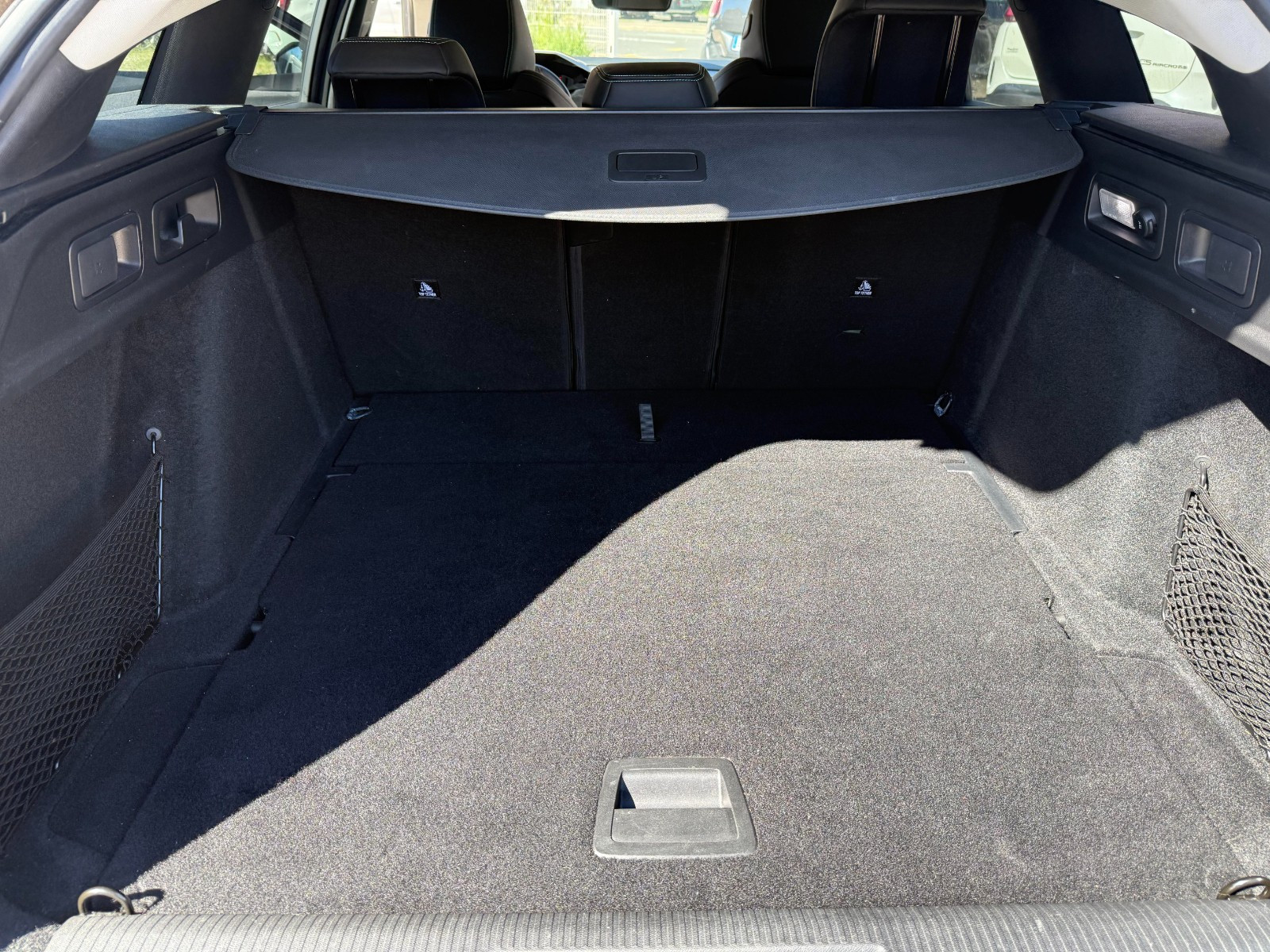 Peugeot 308 SW - vue 1