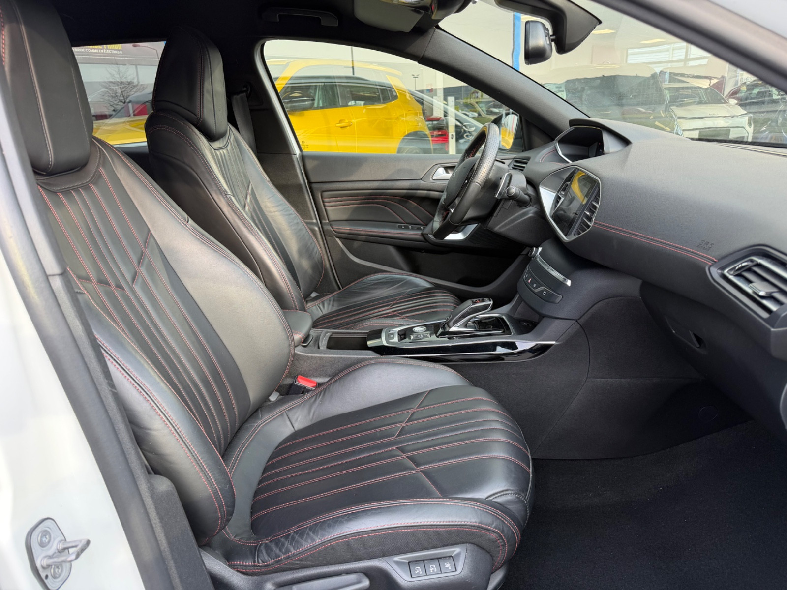 Peugeot 308 SW HDI 130 CH EAT8 GT - vue 1