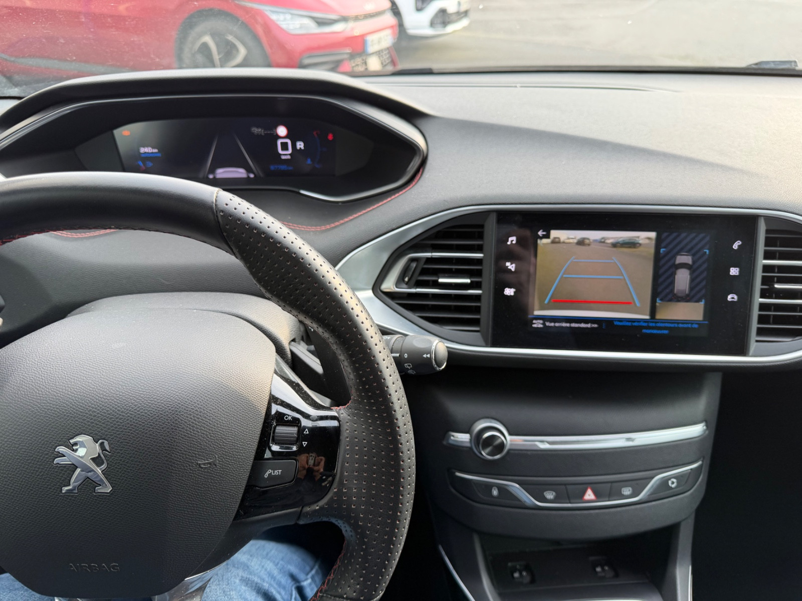 Peugeot 308 SW HDI 130 CH EAT8 GT - vue 1