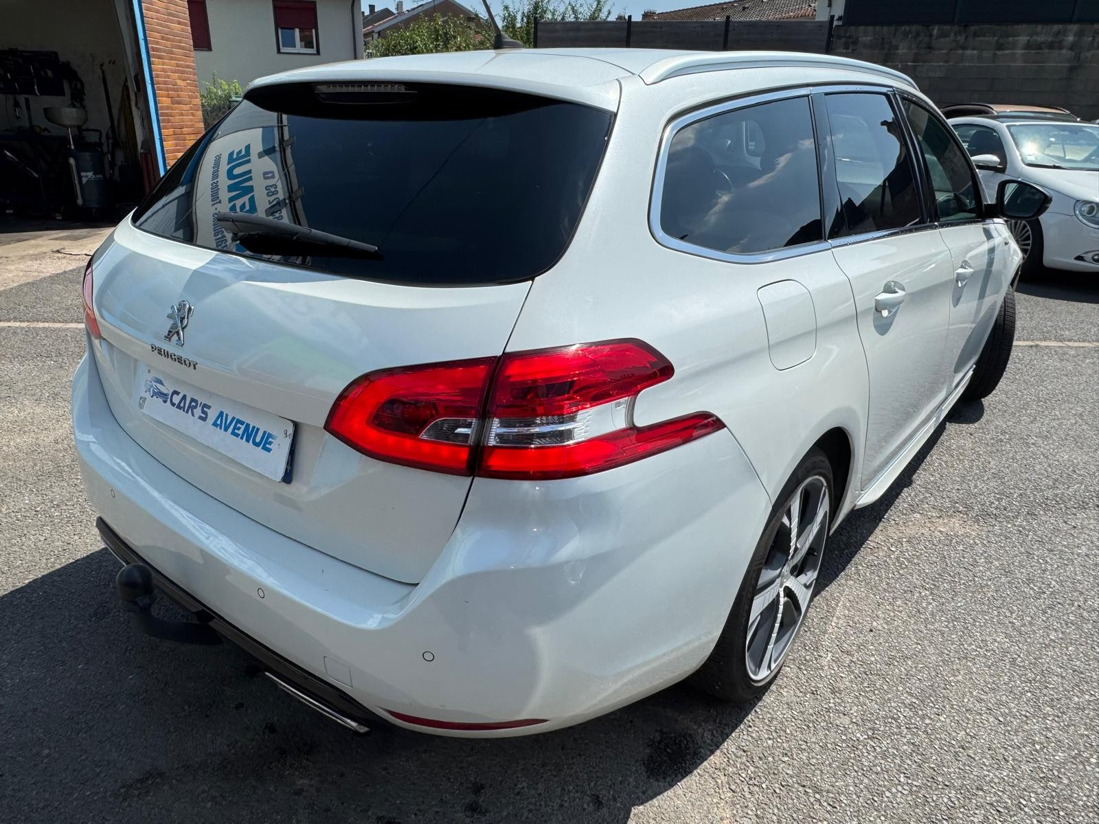 Peugeot 308 SW - vue 1