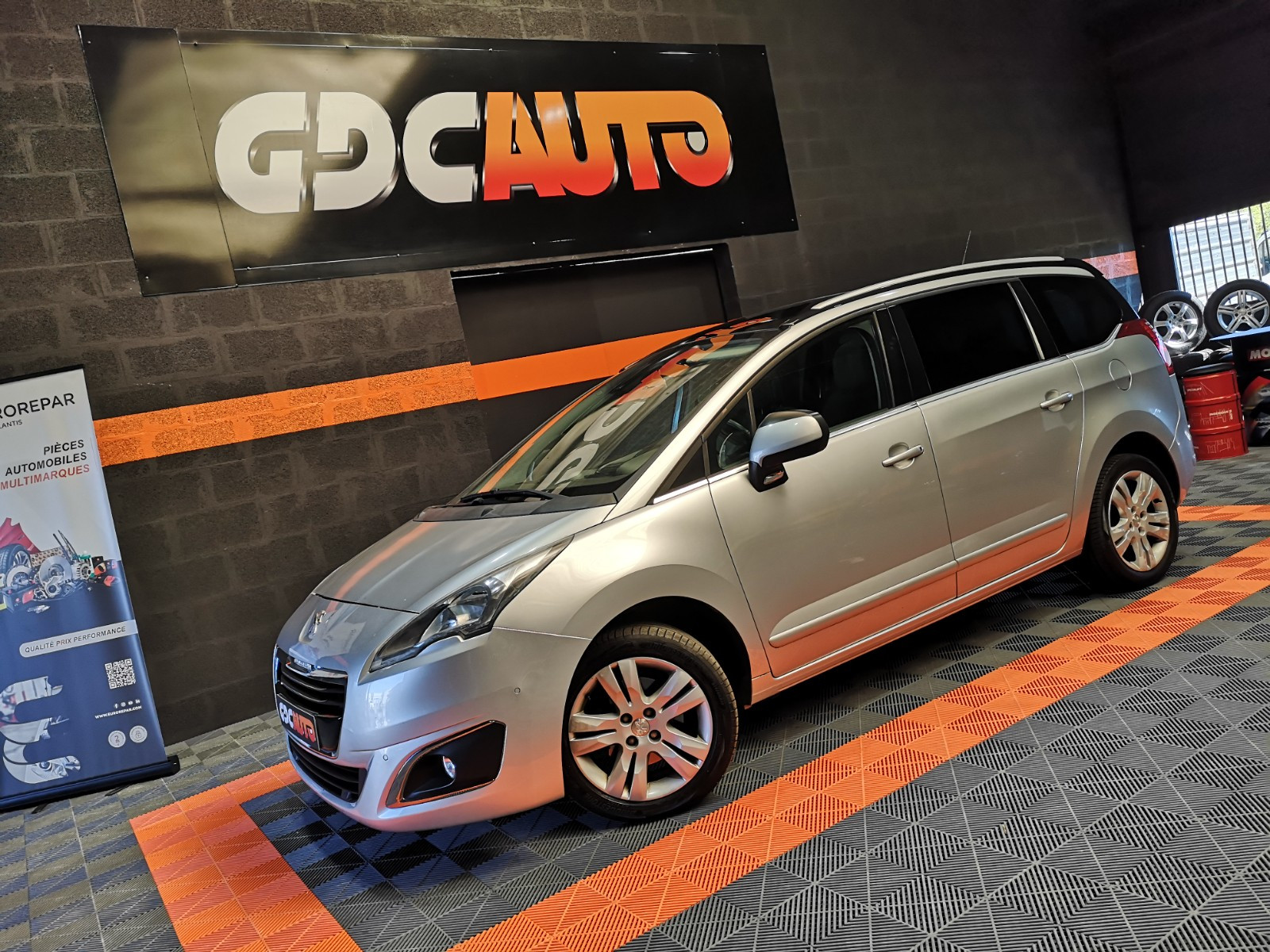 Peugeot 5008
