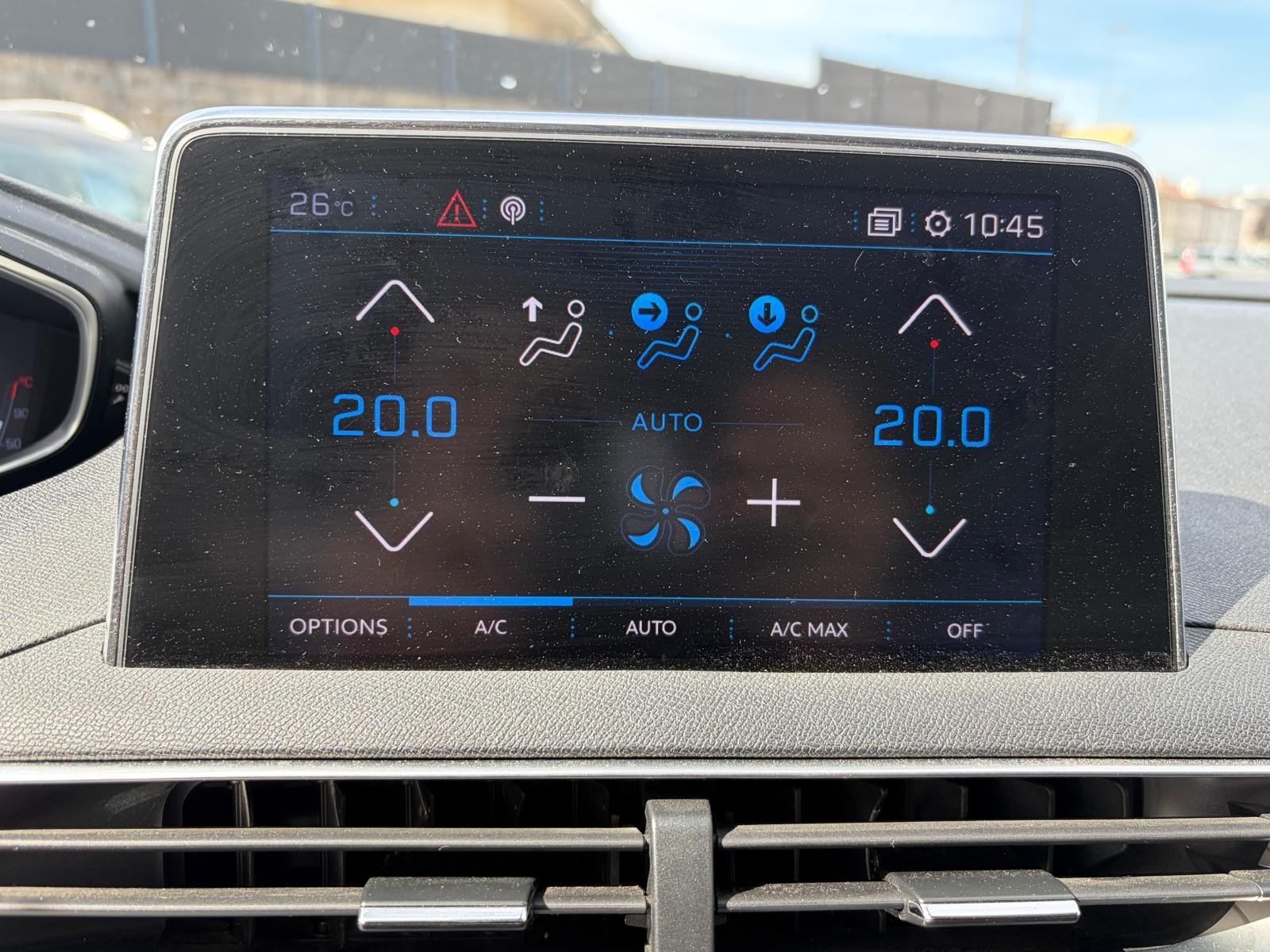 Peugeot 5008 - vue 1