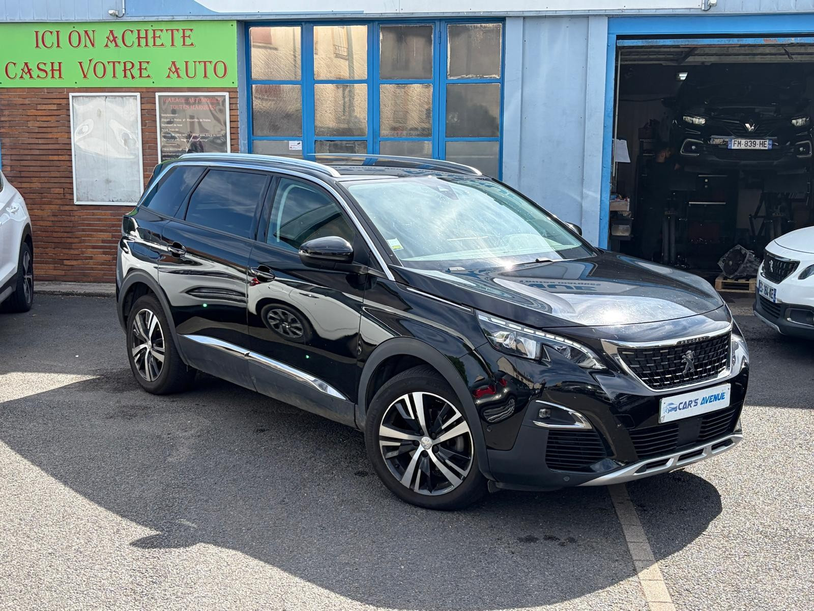 Peugeot 5008 - vue 1