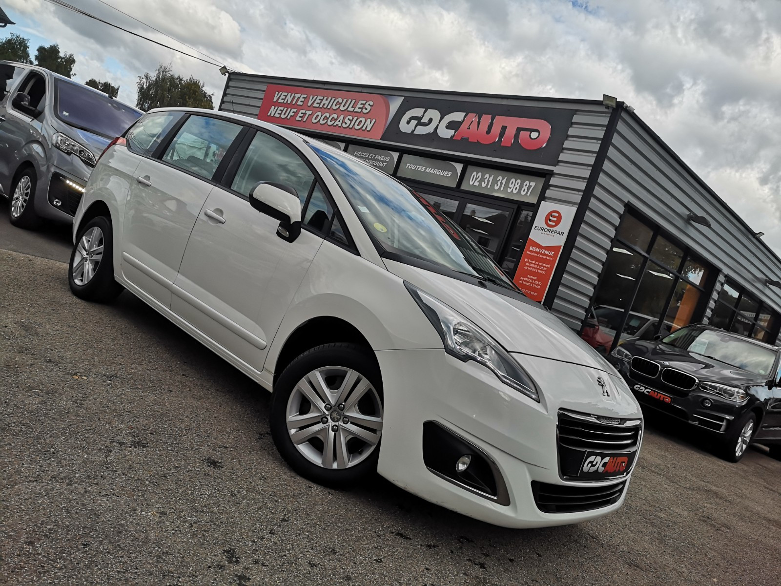 Peugeot 5008