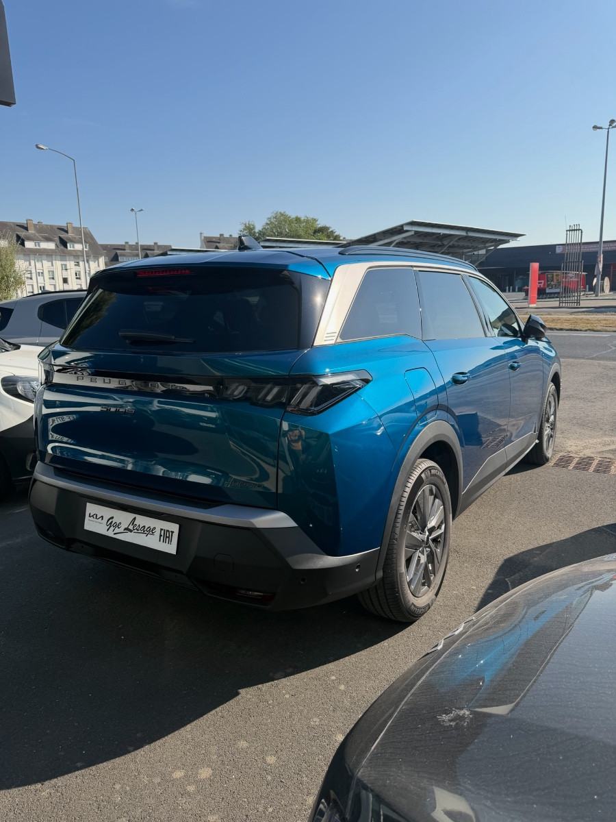 Peugeot 5008 - vue 1