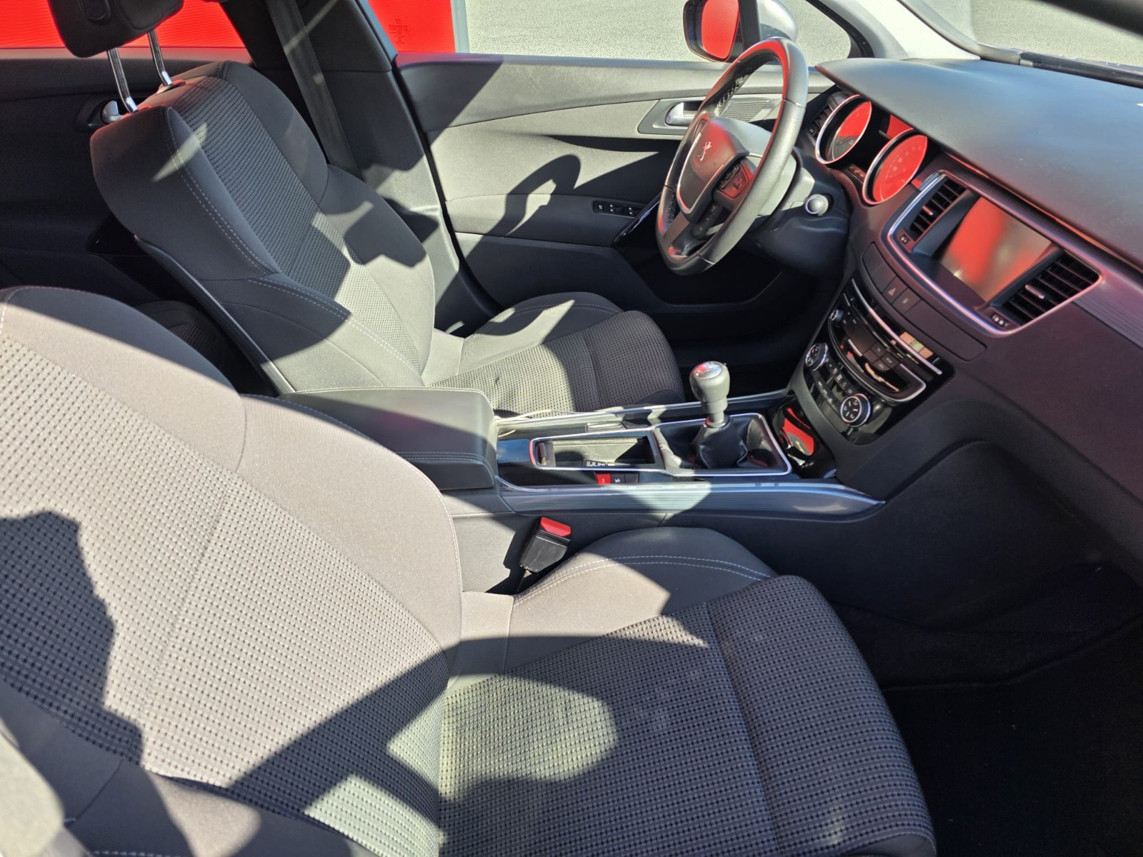 Peugeot 508 SW 1.6 BlueHDi 120ch Active Business S&S -Garantie 12 mois- — photo 12
