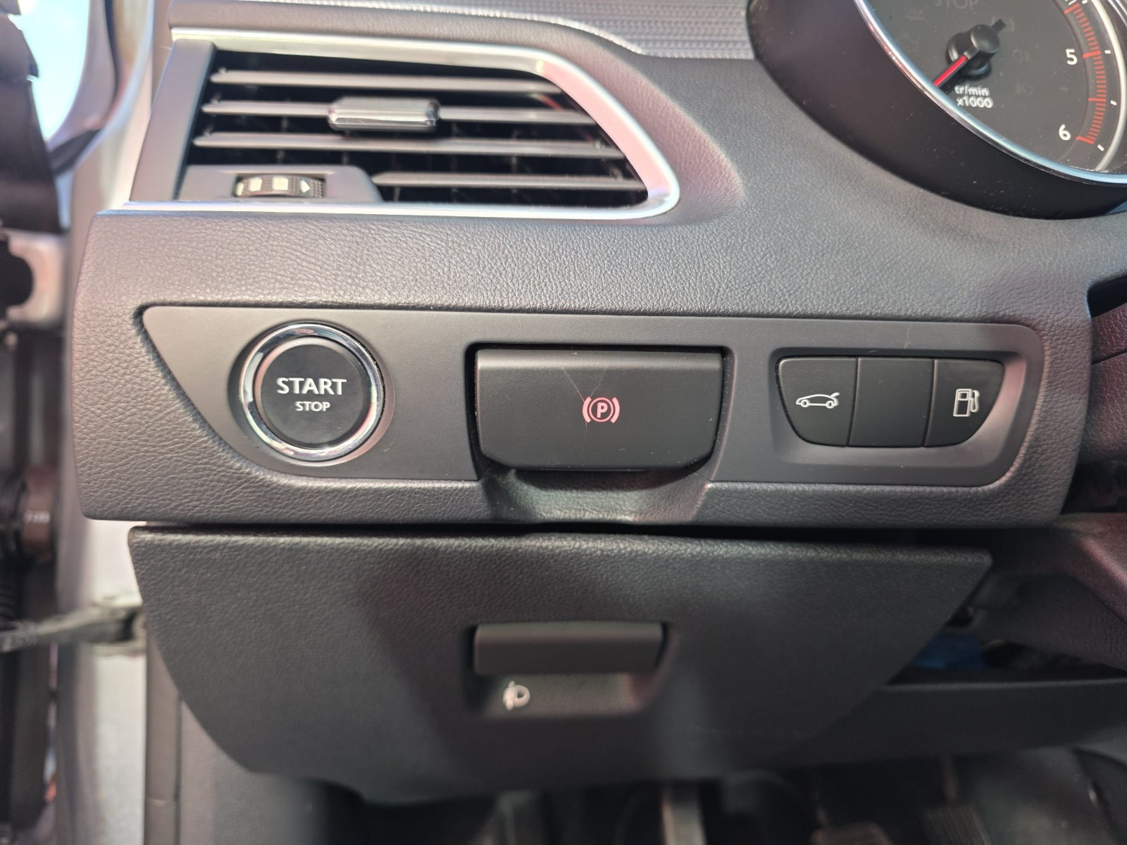 Peugeot 508 SW 1.6 BlueHDi 120ch Active Business S&S -Garantie 12 mois- — photo 20