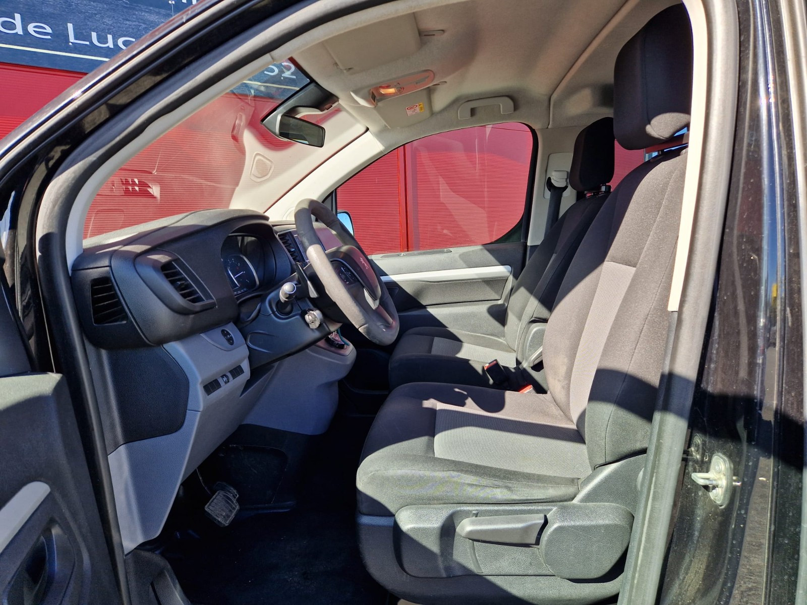 Peugeot EXPERT FOURGON III LONG 2.0 HDI EAT6 177CV – GARANTIE 12 MOIS — photo 17