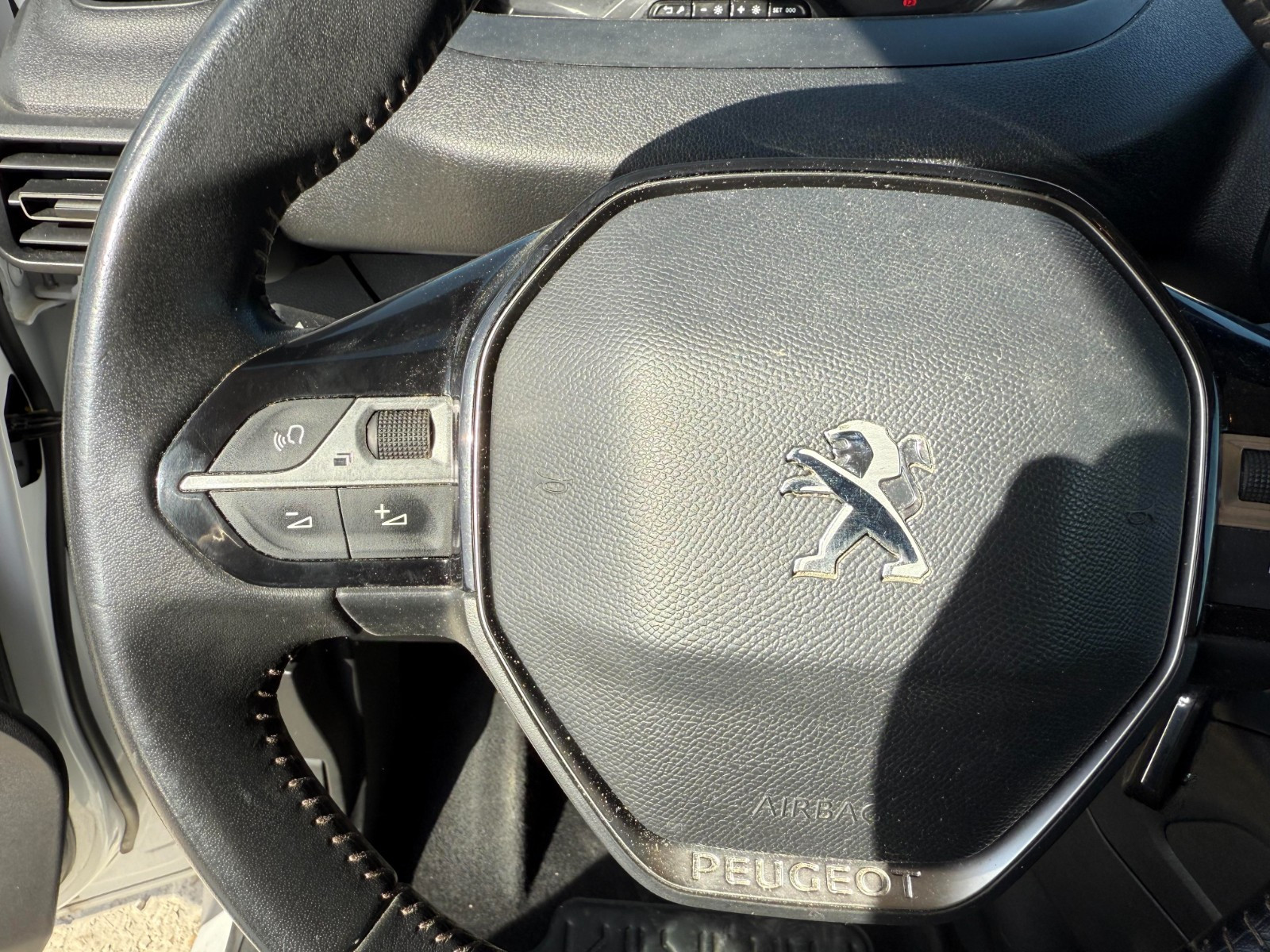 Peugeot Partner III - vue 1