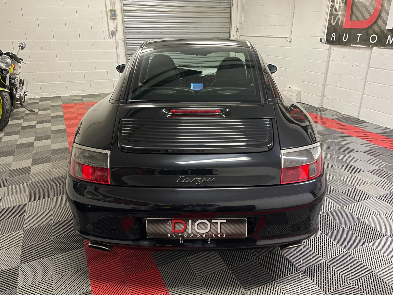 Porsche 911 - vue 1