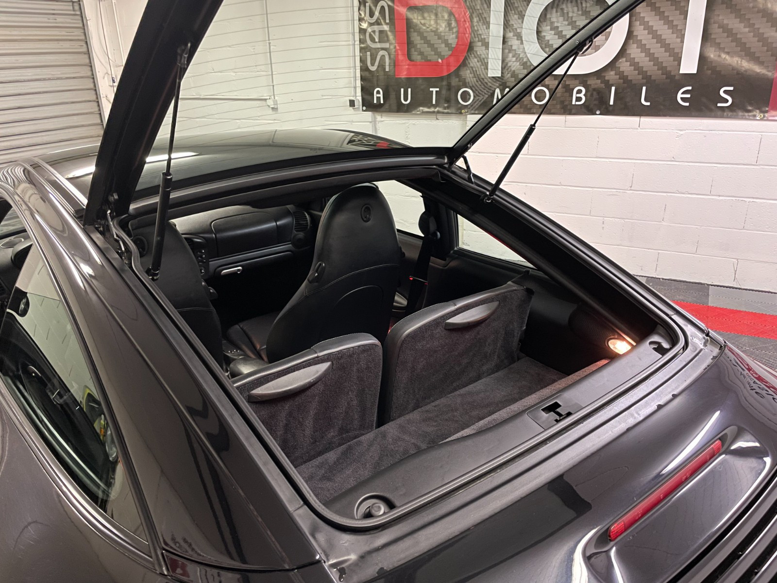 Porsche 911 - vue 1