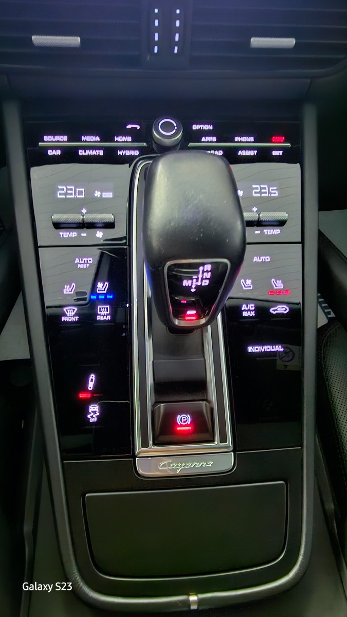 Porsche CAYENNE COUPE - vue 1