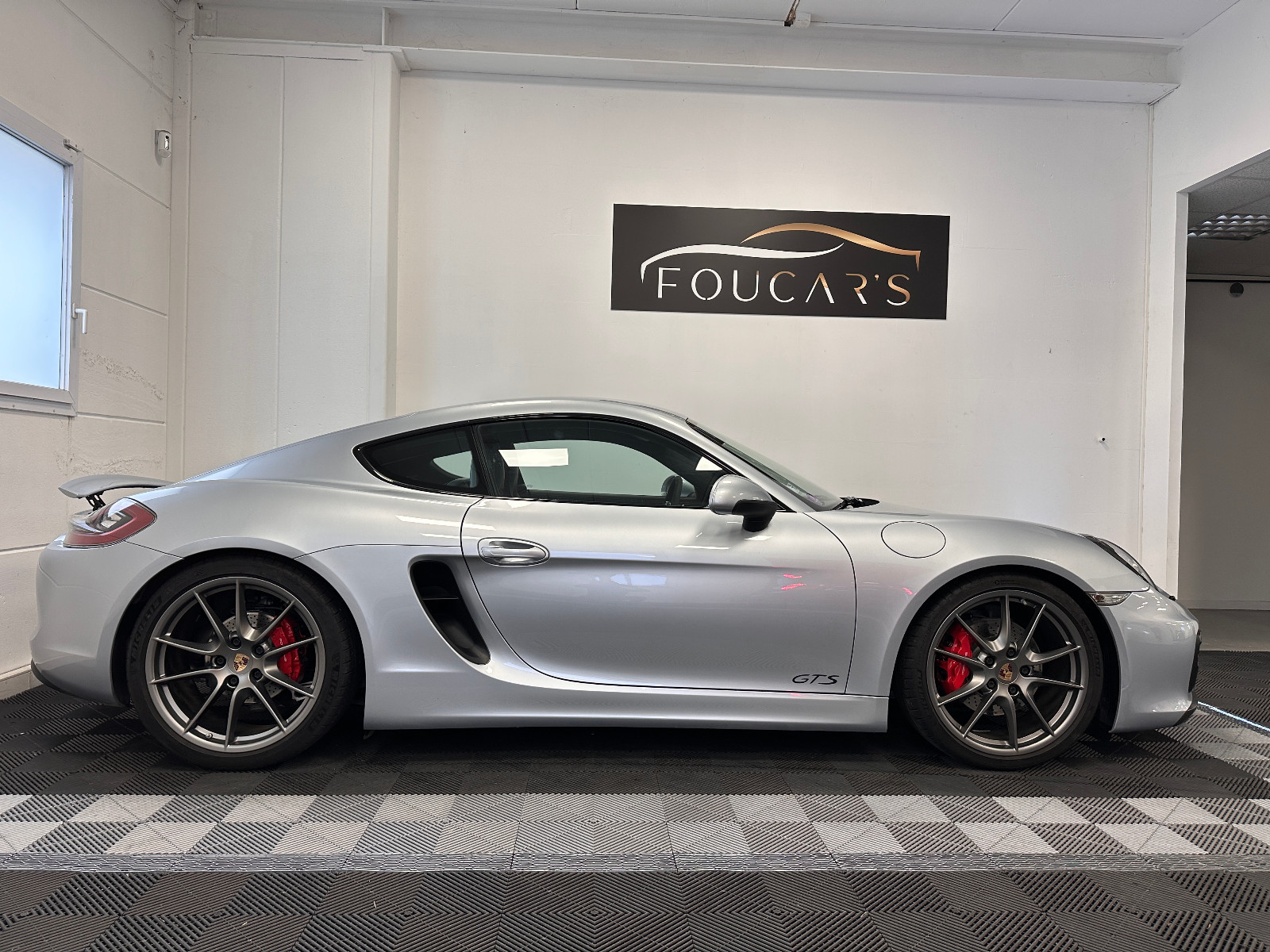 Porsche Cayman