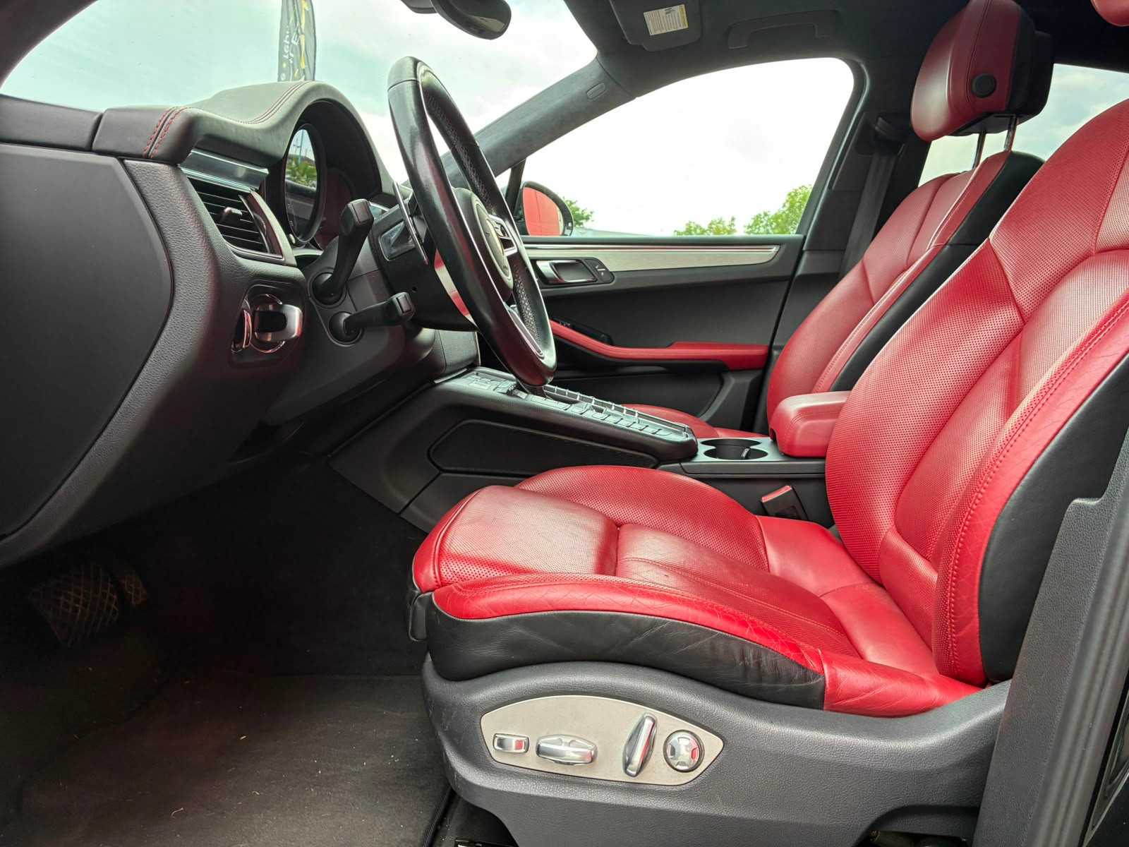 Porsche Macan Turbo PDK 3.6i V6 PACK CHRONO- GARANTIE 12 MOIS — photo 10