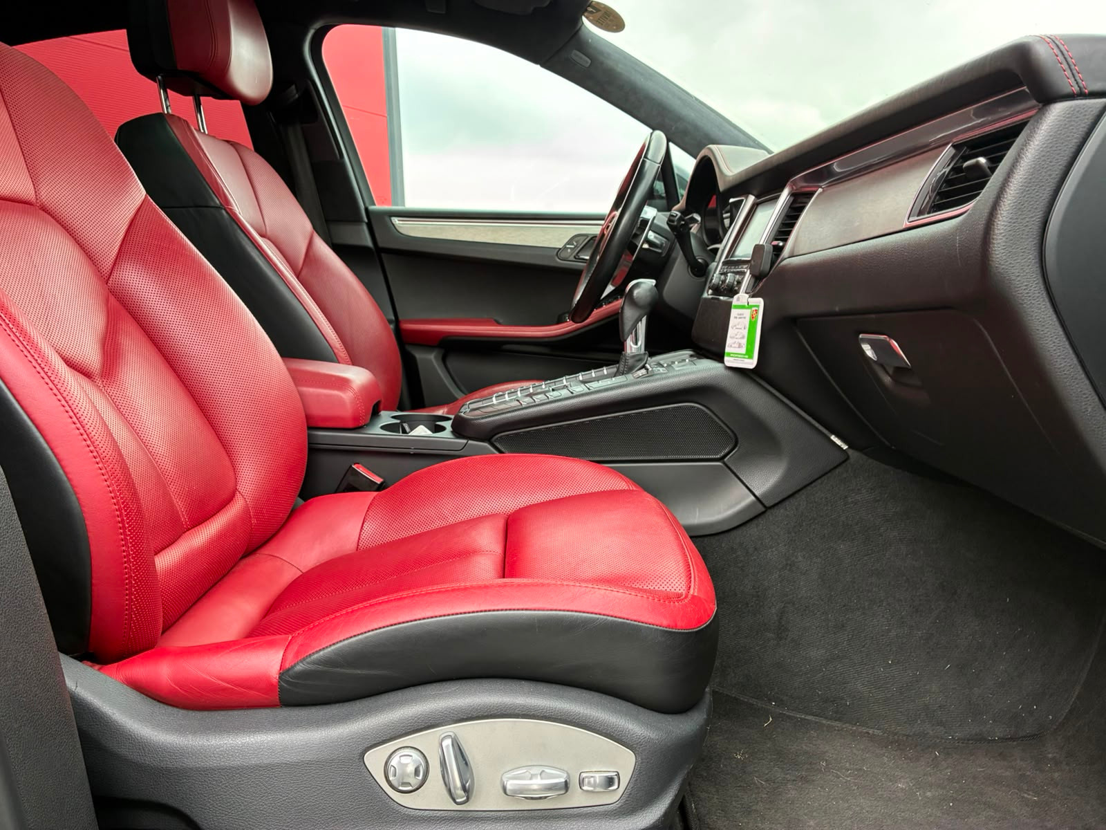 Porsche Macan Turbo PDK 3.6i V6 PACK CHRONO- GARANTIE 12 MOIS — photo 14