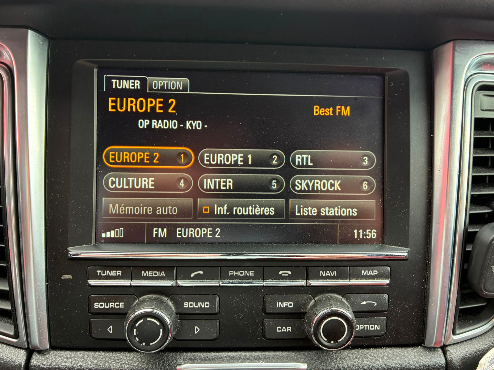 Porsche Macan Turbo PDK 3.6i V6 PACK CHRONO- GARANTIE 12 MOIS — photo 33