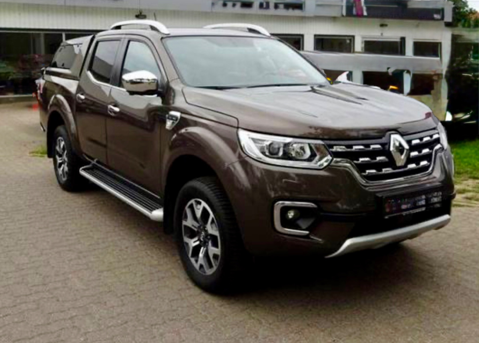 Renault ALASKAN