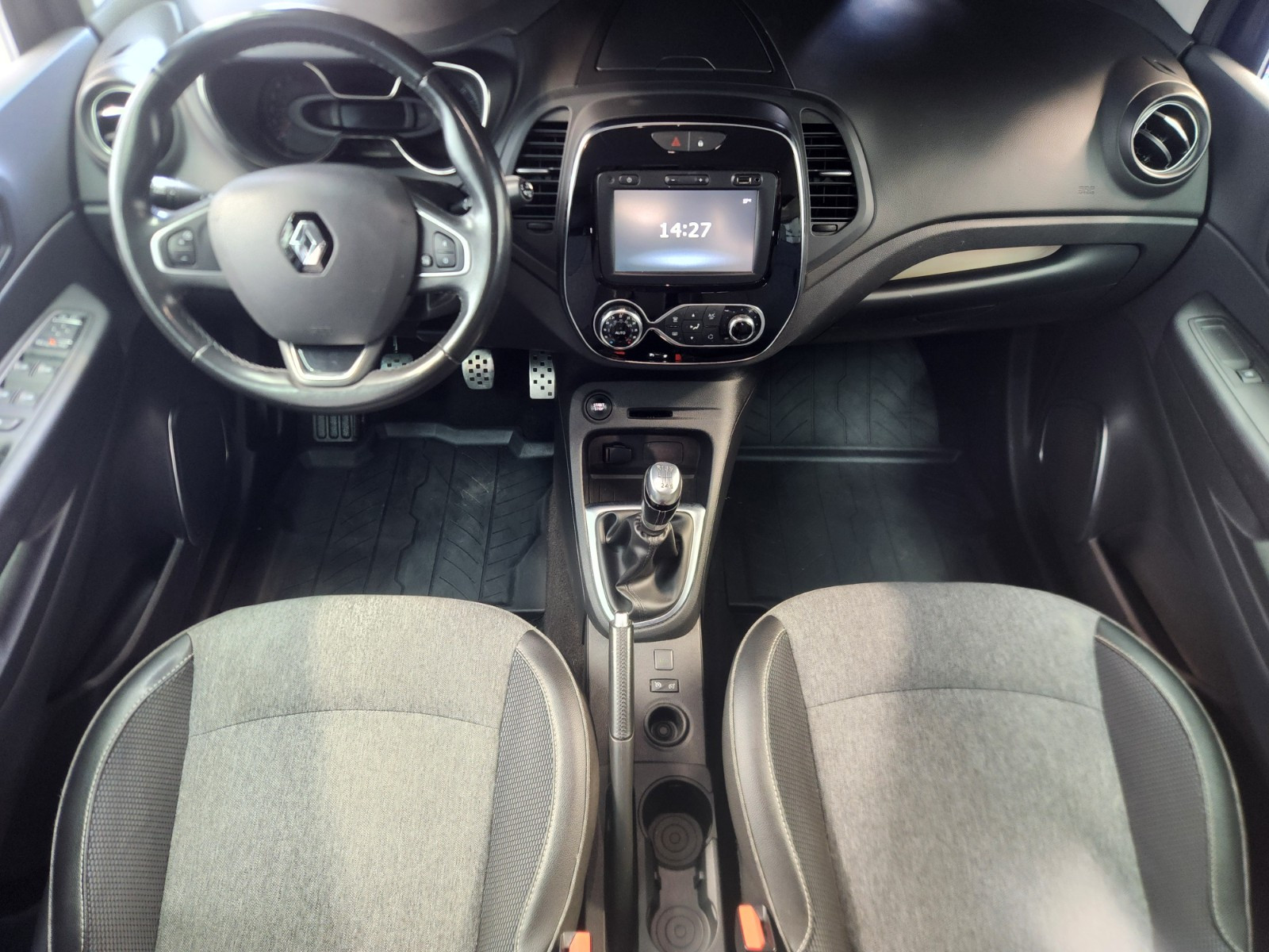 Renault CAPTUR - vue 1