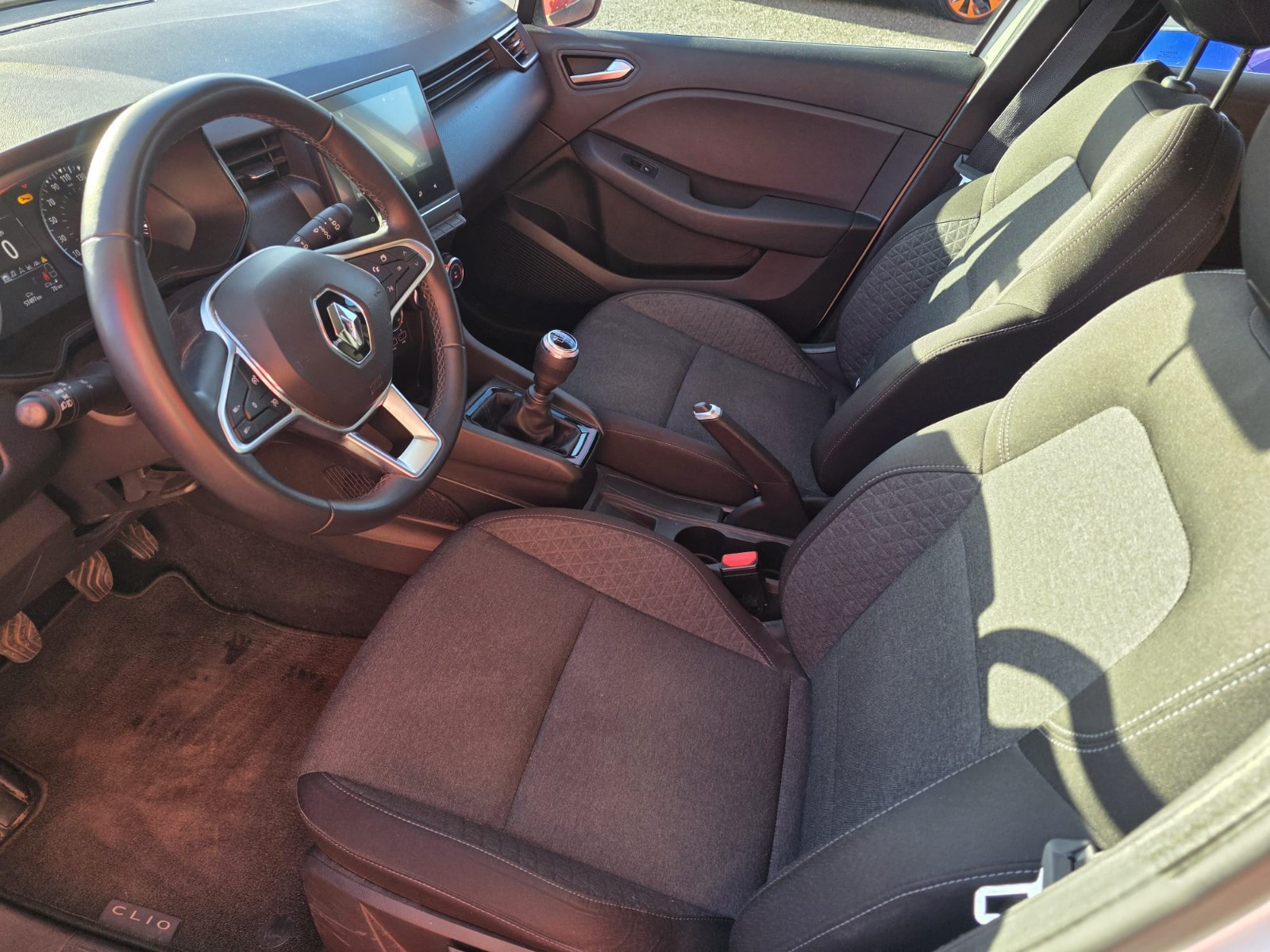 Renault Clio V 1.0 TCe 90ch Business – GARANTIE 12 MOIS- — photo 10
