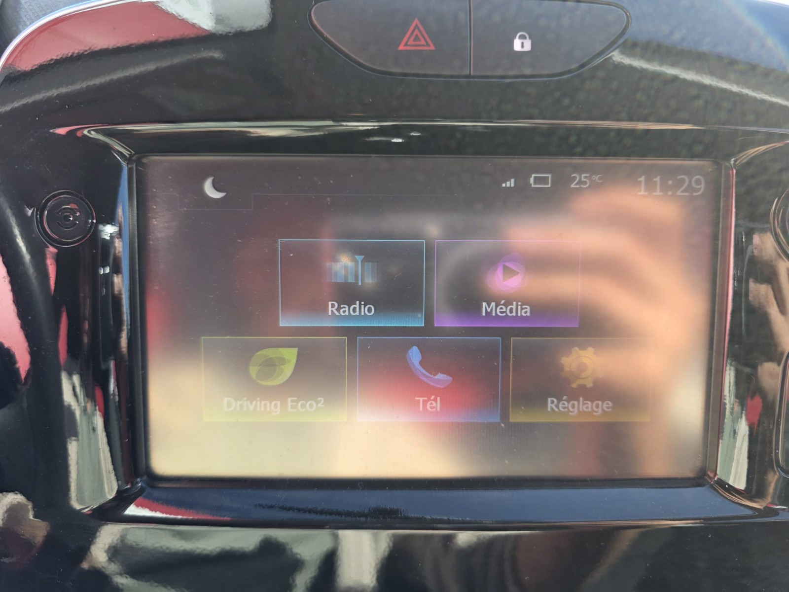 Renault Clio IV 1.5 dCi 90ch energy Zen 5p -Garantie 12 mois- — photo 25