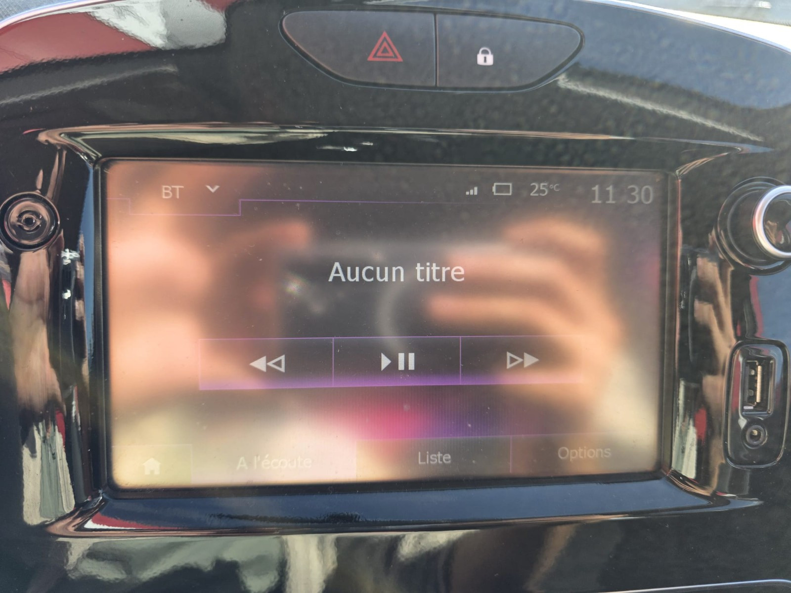 Renault Clio IV 1.5 dCi 90ch energy Zen 5p -Garantie 12 mois- — photo 27