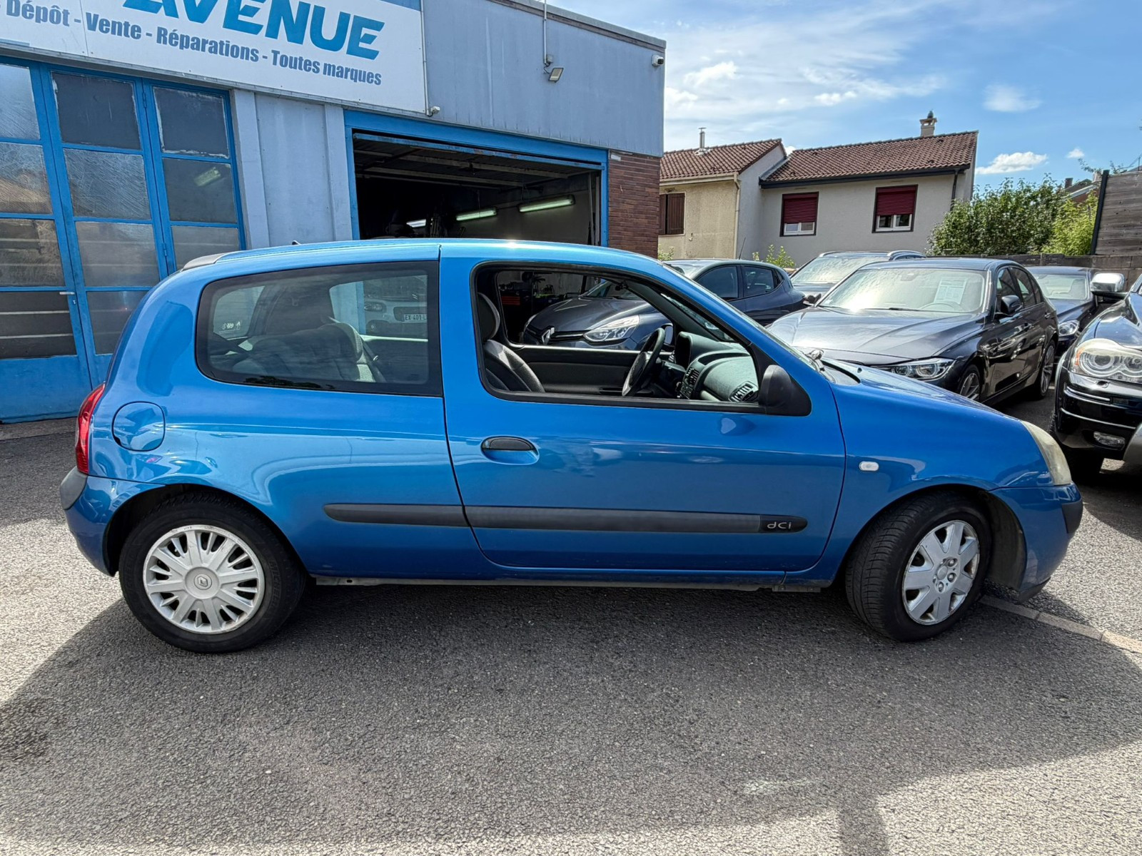 Renault Clio II Ph. 2 - vue 1