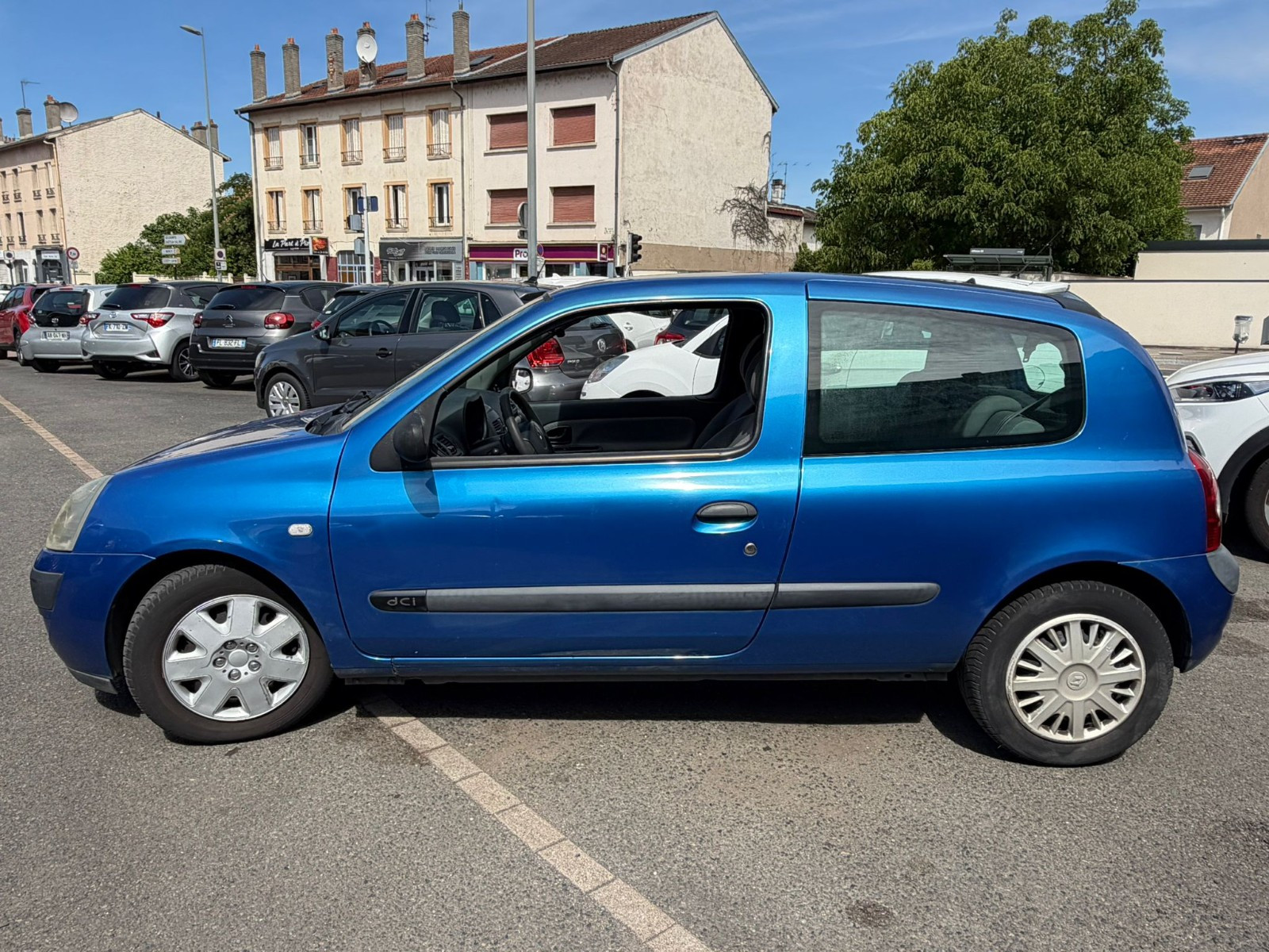 Renault Clio II Ph. 2 - vue 1