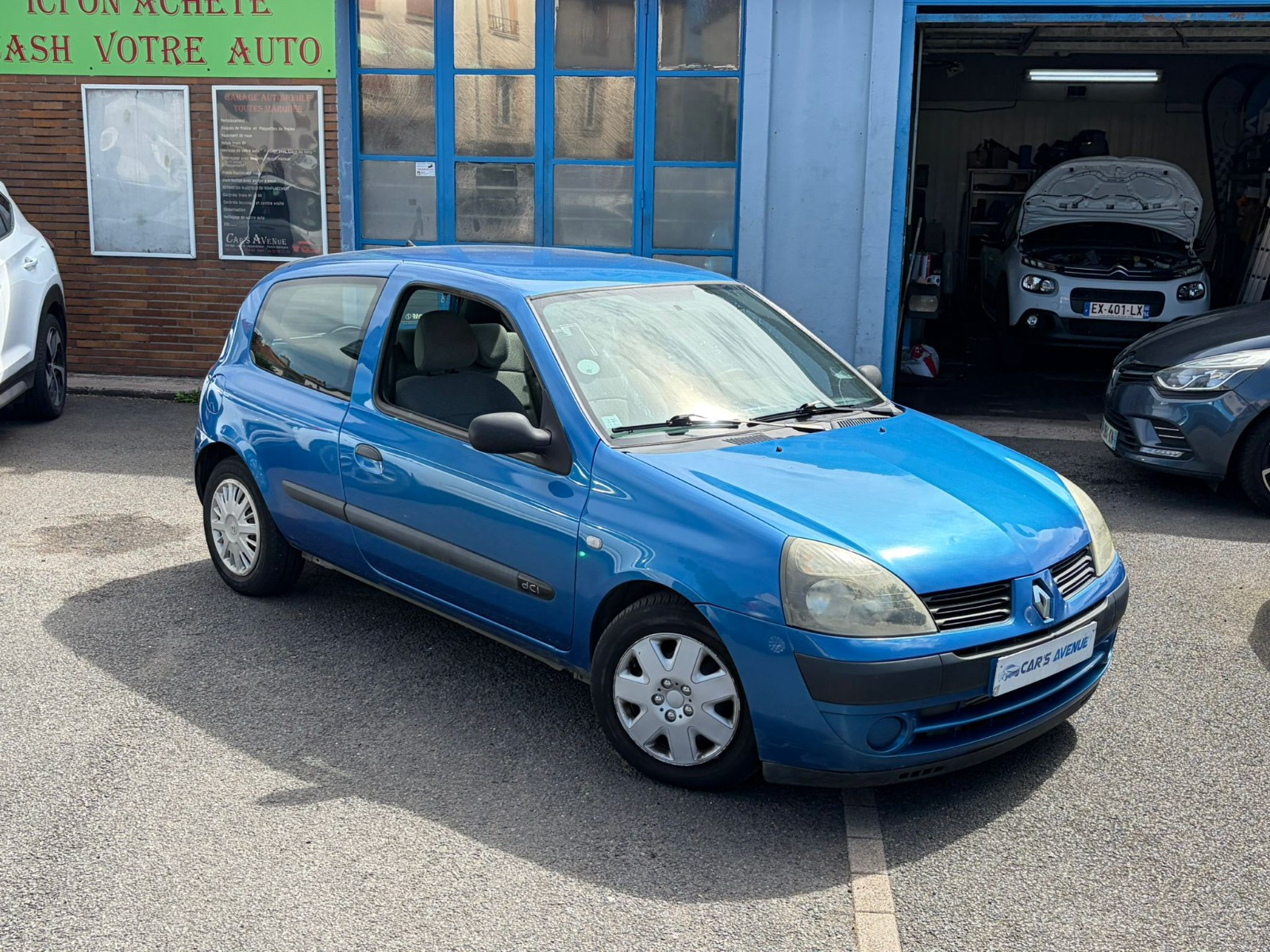 Renault Clio II Ph. 2 - vue 1