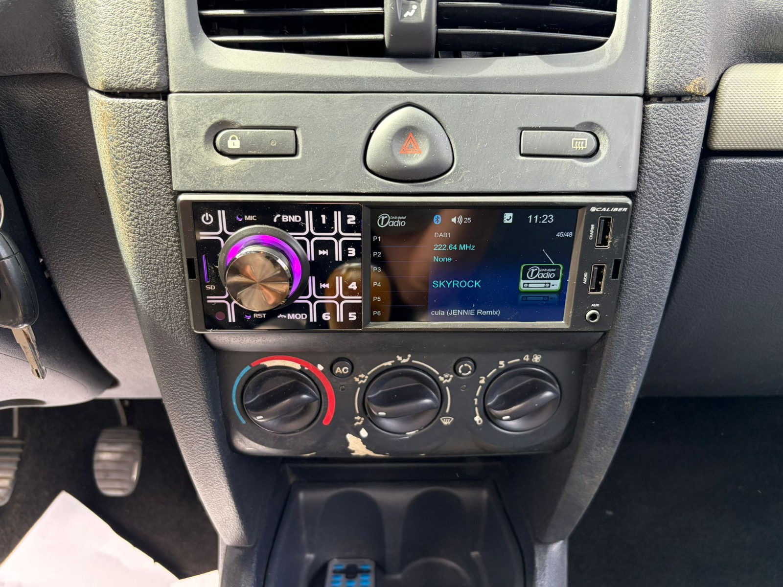 Renault Clio II Ph. 2 - vue 1