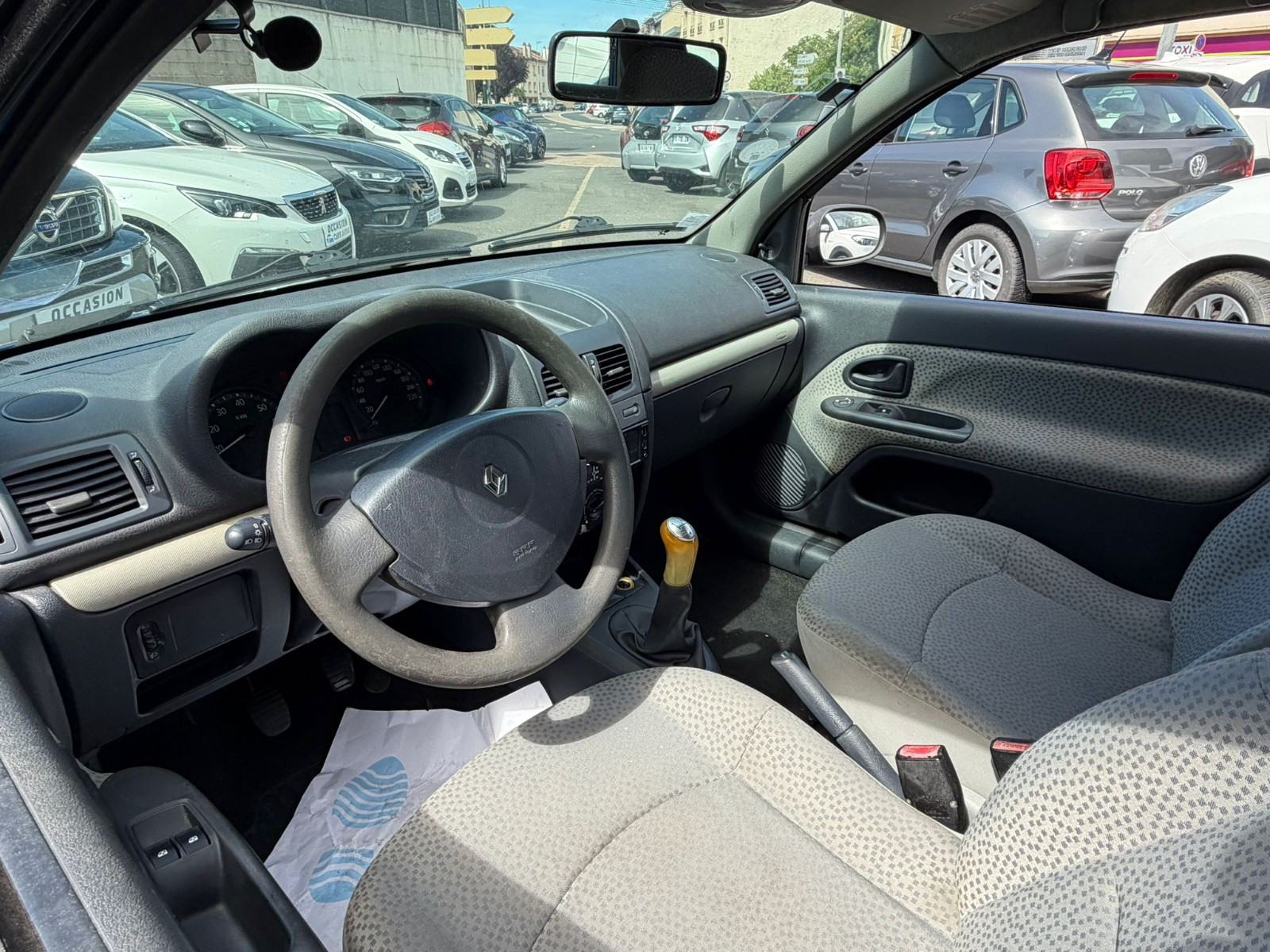 Renault Clio II Ph. 2 - vue 1