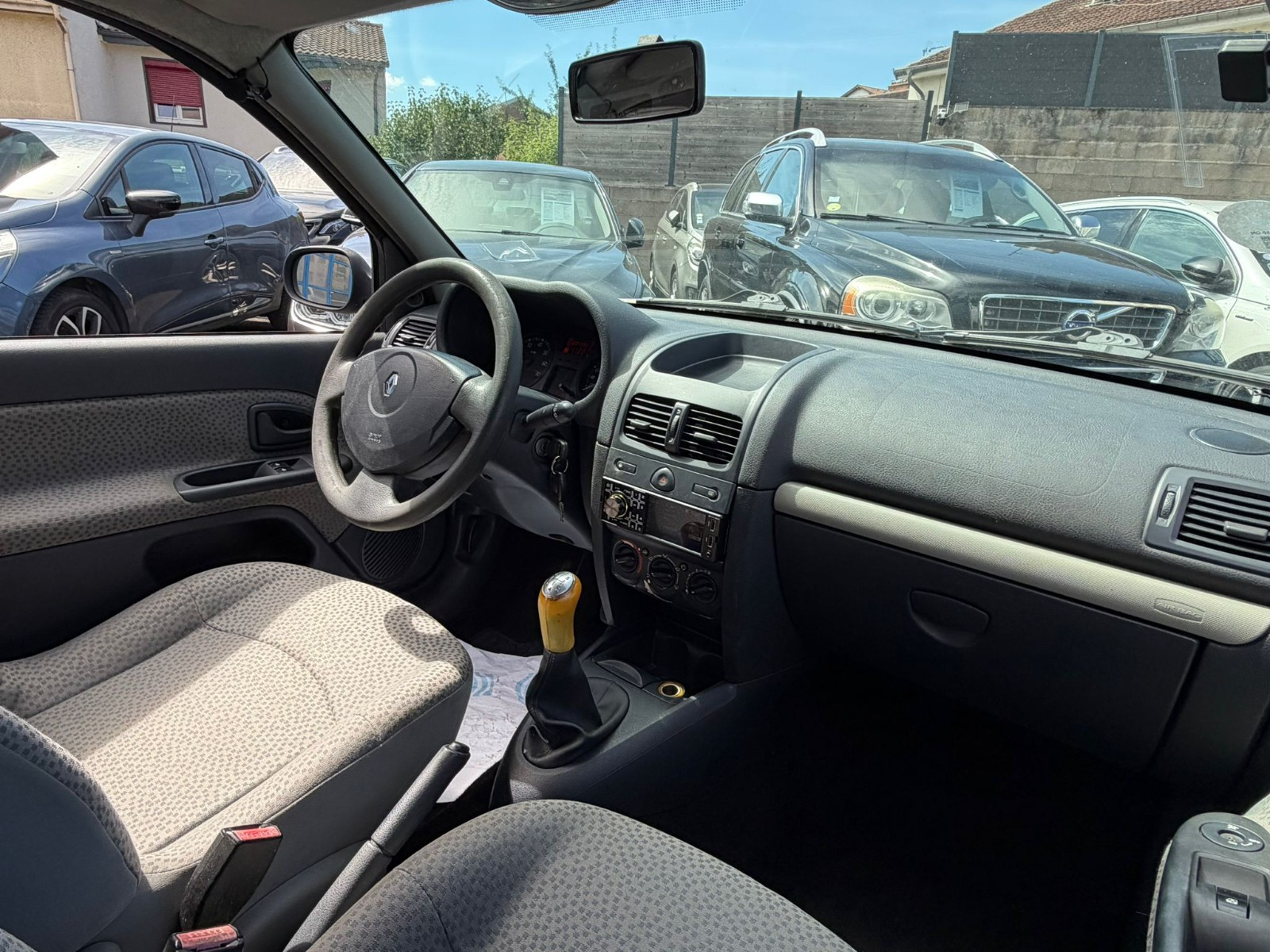 Renault Clio II Ph. 2 - vue 1