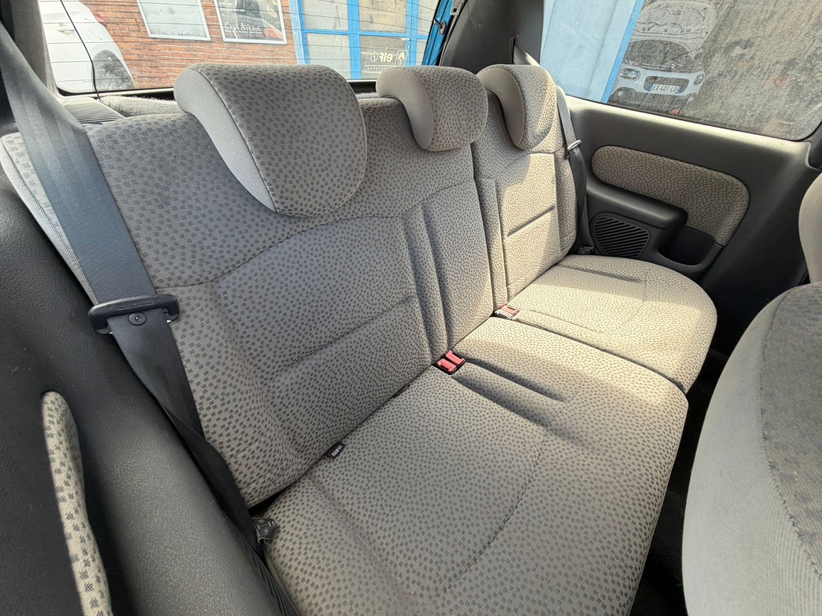 Renault Clio II Ph. 2 - vue 1