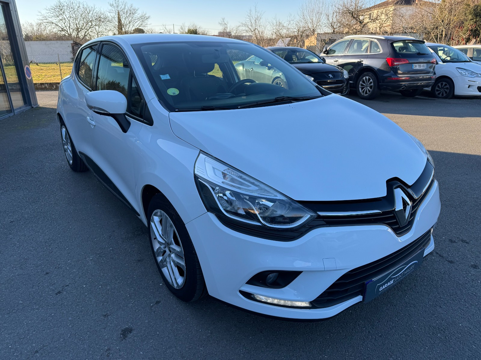 Renault CLIO IV - vue 1