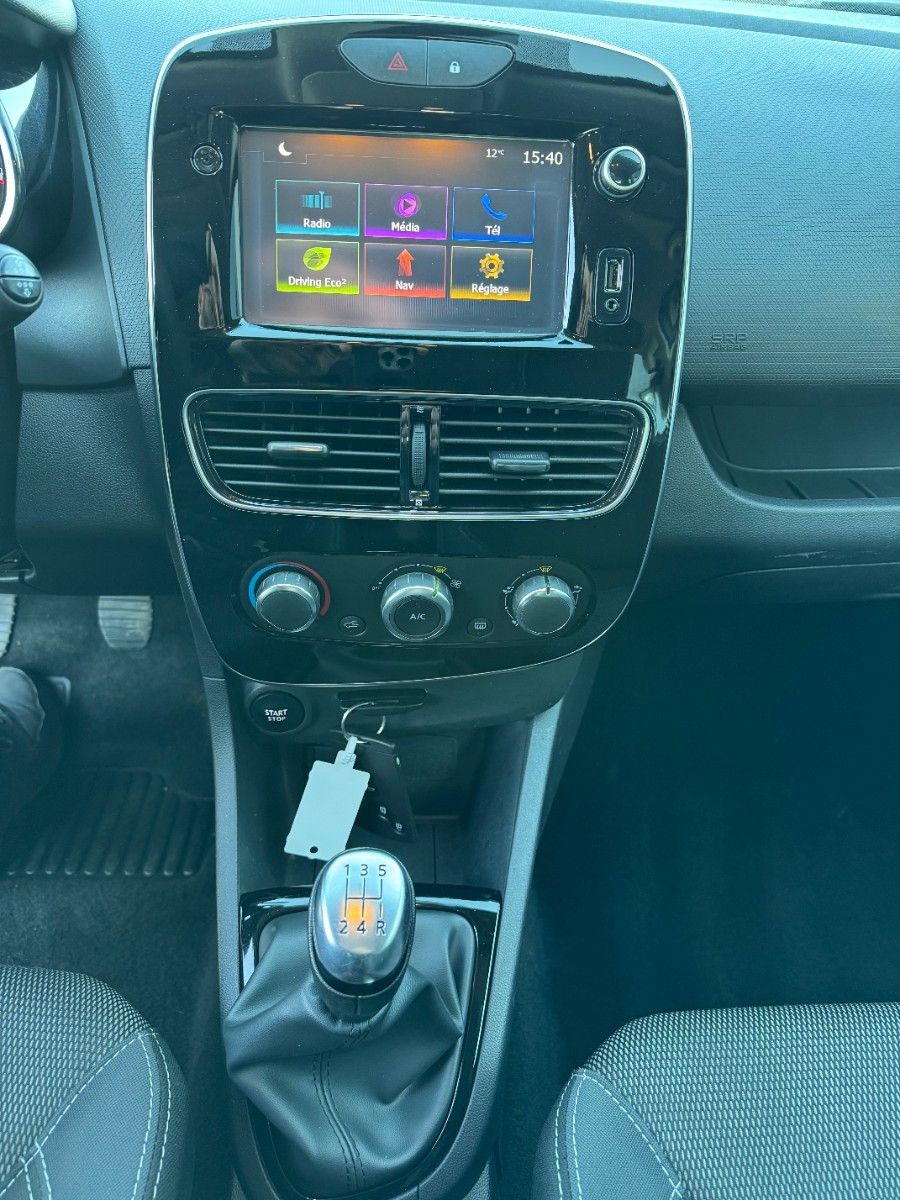 Renault CLIO IV - vue 1