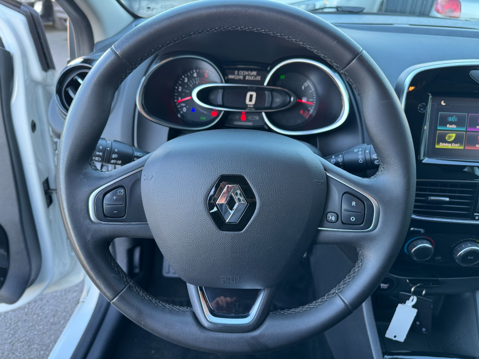 Renault CLIO IV - vue 1