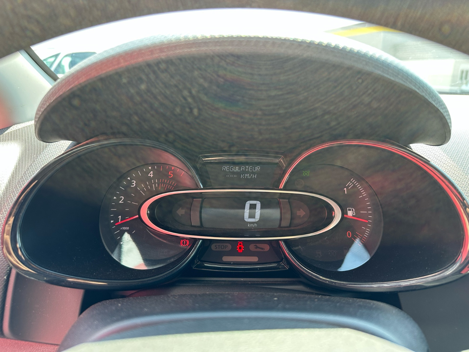 Renault CLIO IV 1.5 DCI 75 CH SOCIÉTÉ – GARANTIE 12 MOIS — photo 19