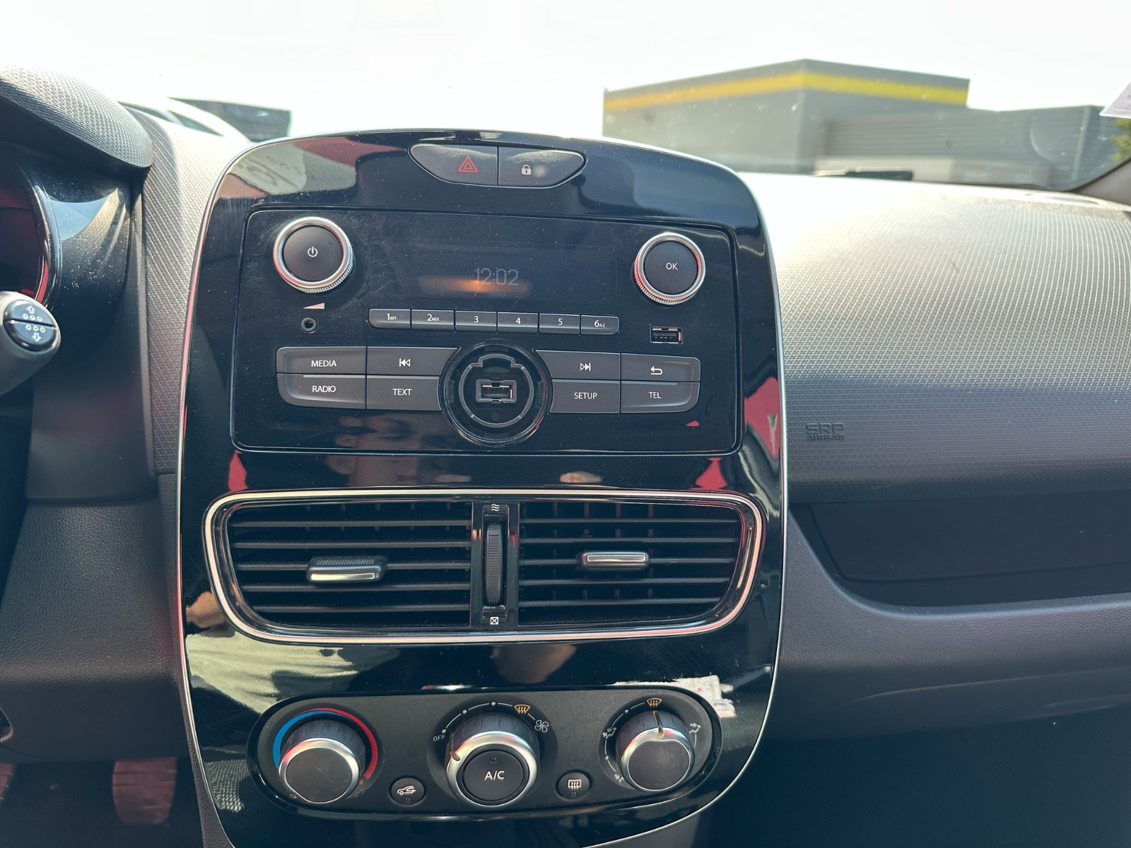 Renault CLIO IV 1.5 DCI 75 CH SOCIÉTÉ – GARANTIE 12 MOIS — photo 21