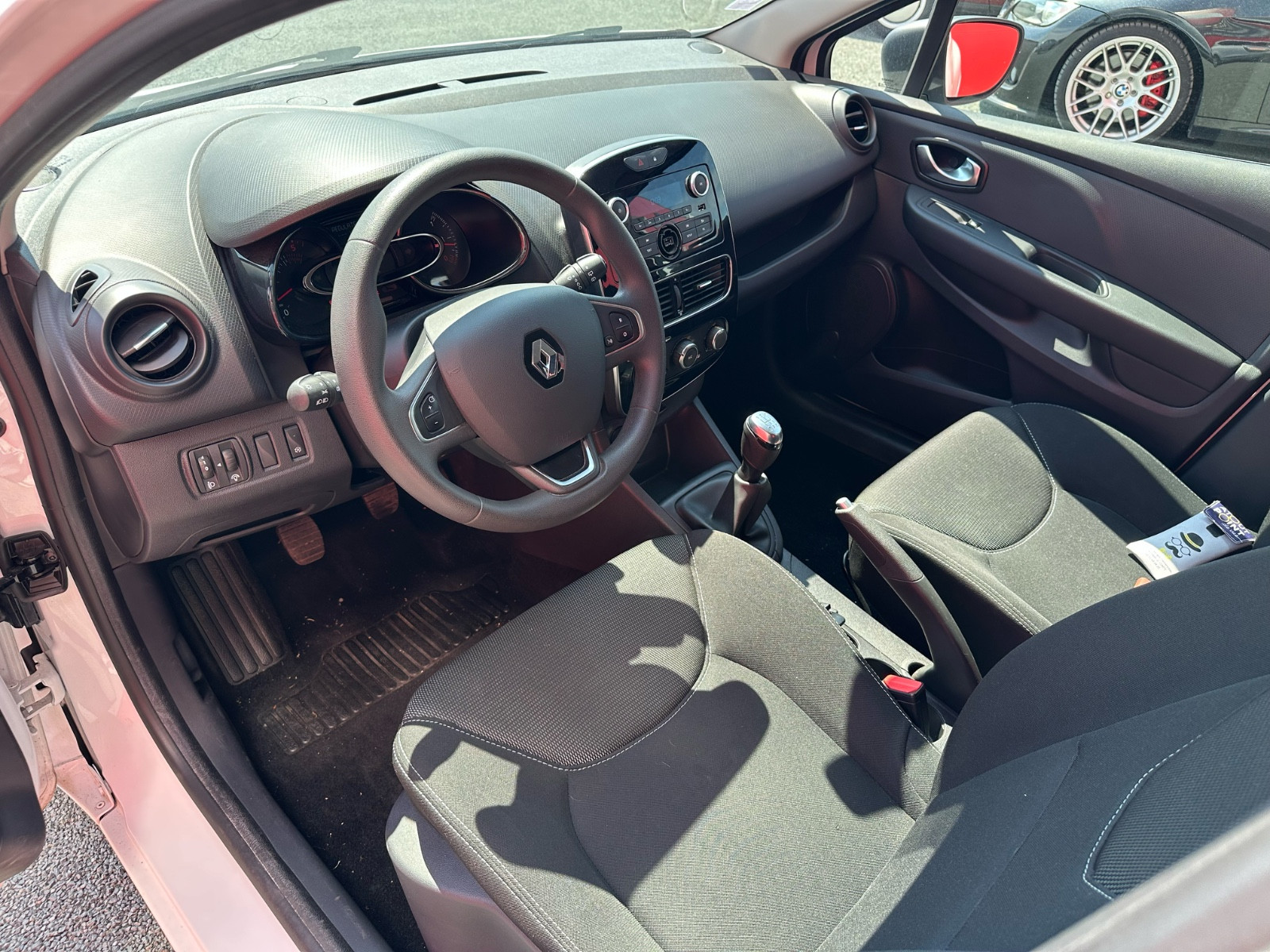 Renault CLIO IV 1.5 DCI 75 CH SOCIÉTÉ – GARANTIE 12 MOIS — photo 12