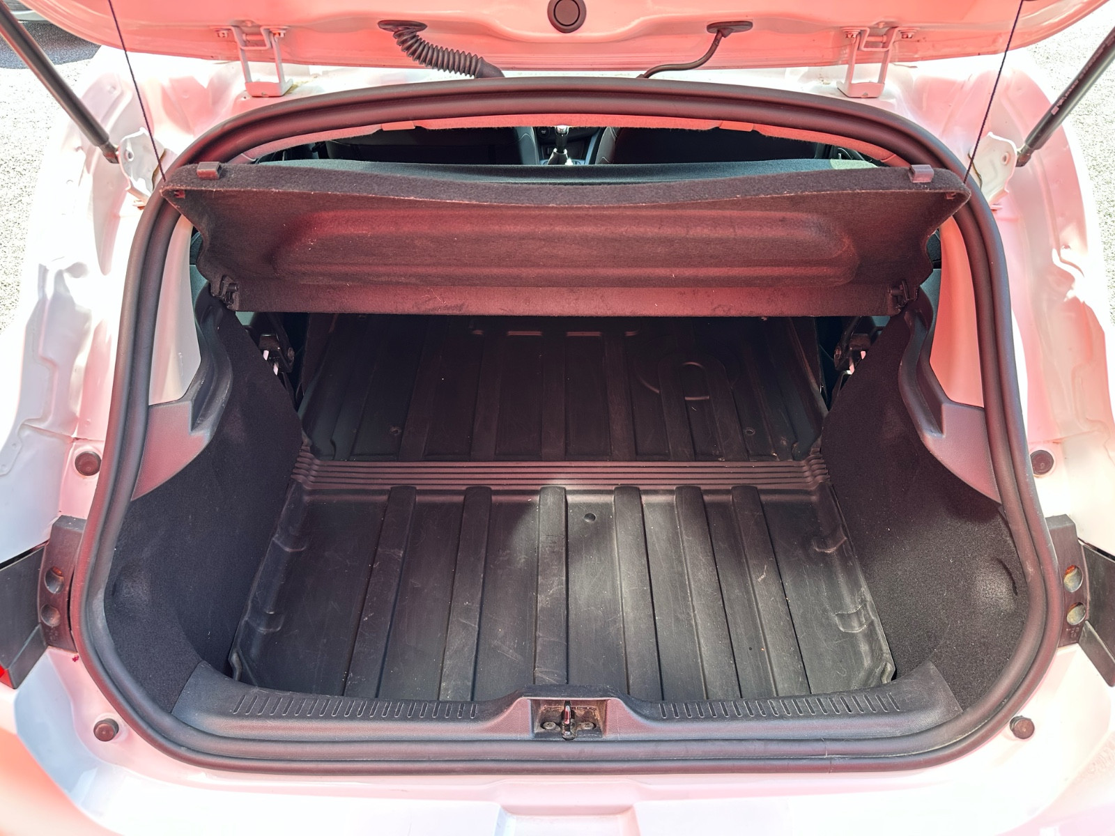 Renault CLIO IV 1.5 DCI 75 CH SOCIÉTÉ – GARANTIE 12 MOIS — photo 10